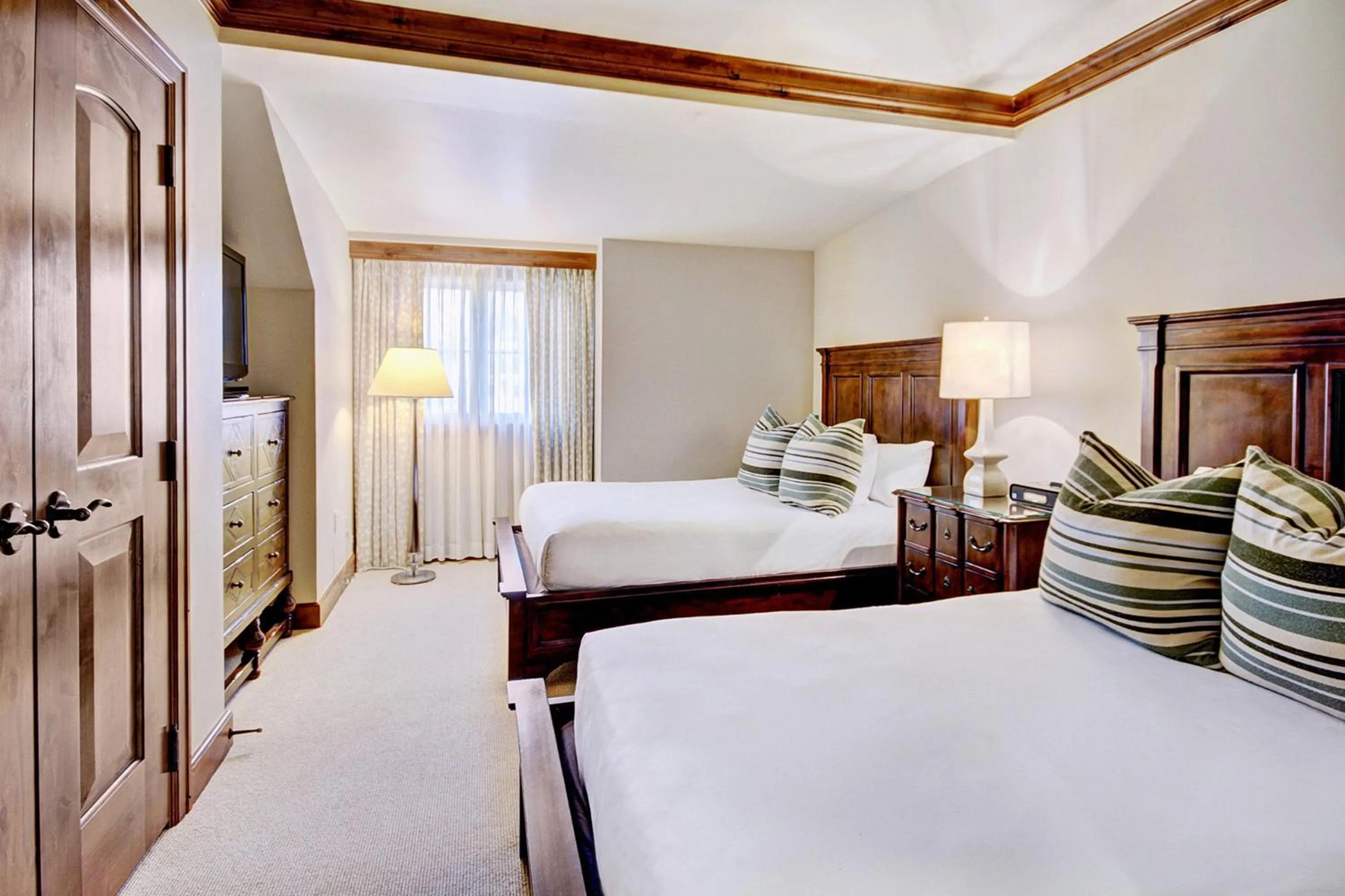 Property building, Bed in Legendary Lodging at the Ritz Carlton Residences Vail, A Vail Resorts Property