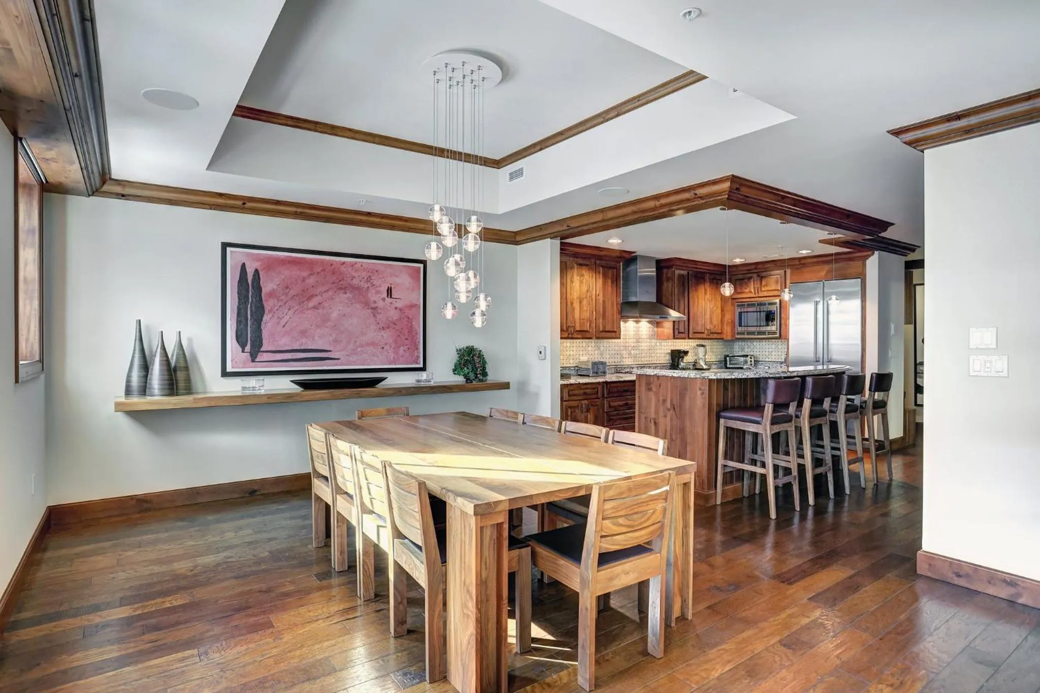 Dining area in Legendary Lodging at the Ritz Carlton Residences Vail, A Vail Resorts Property