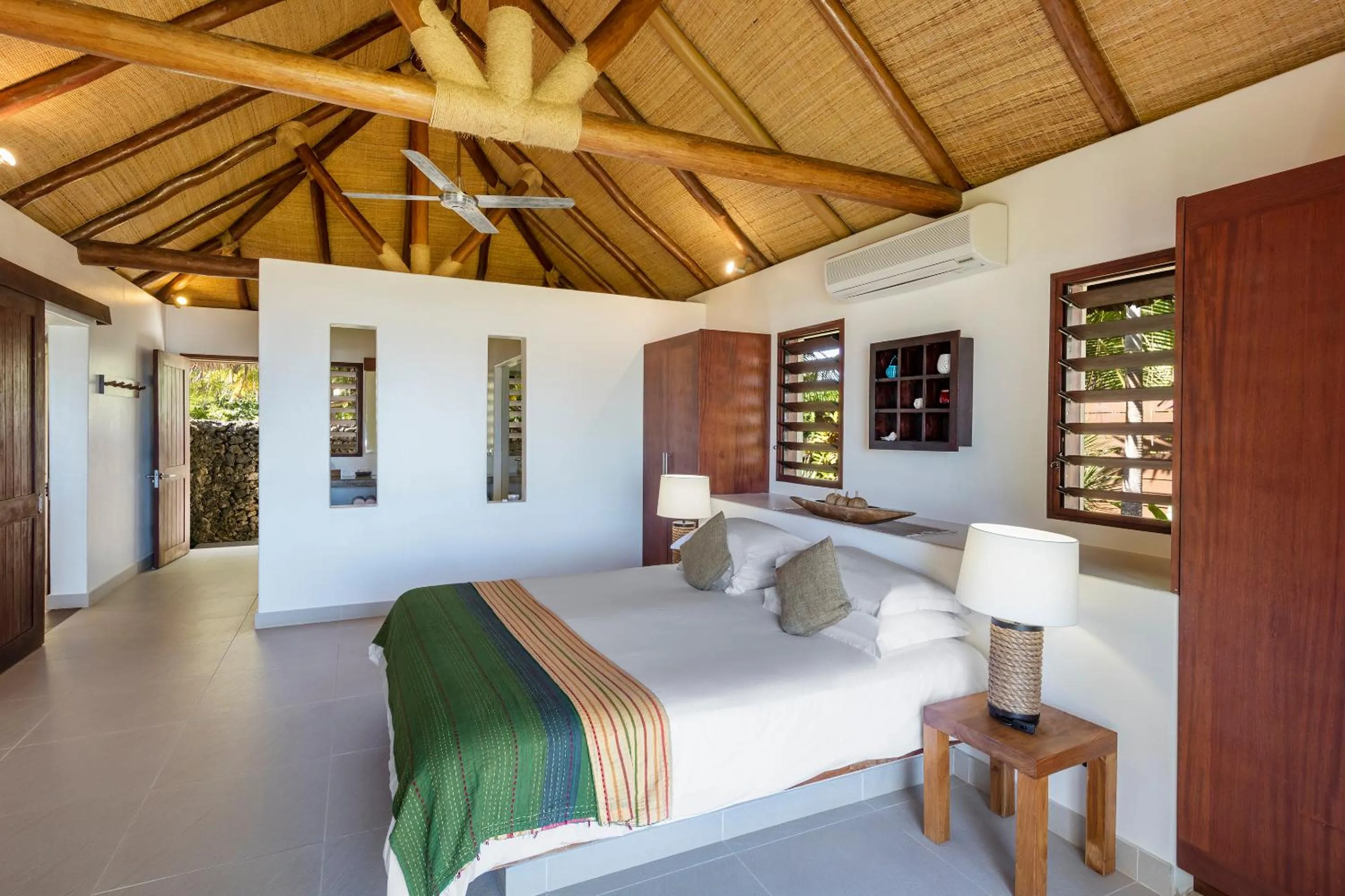 Bed in Eratap Beach Resort