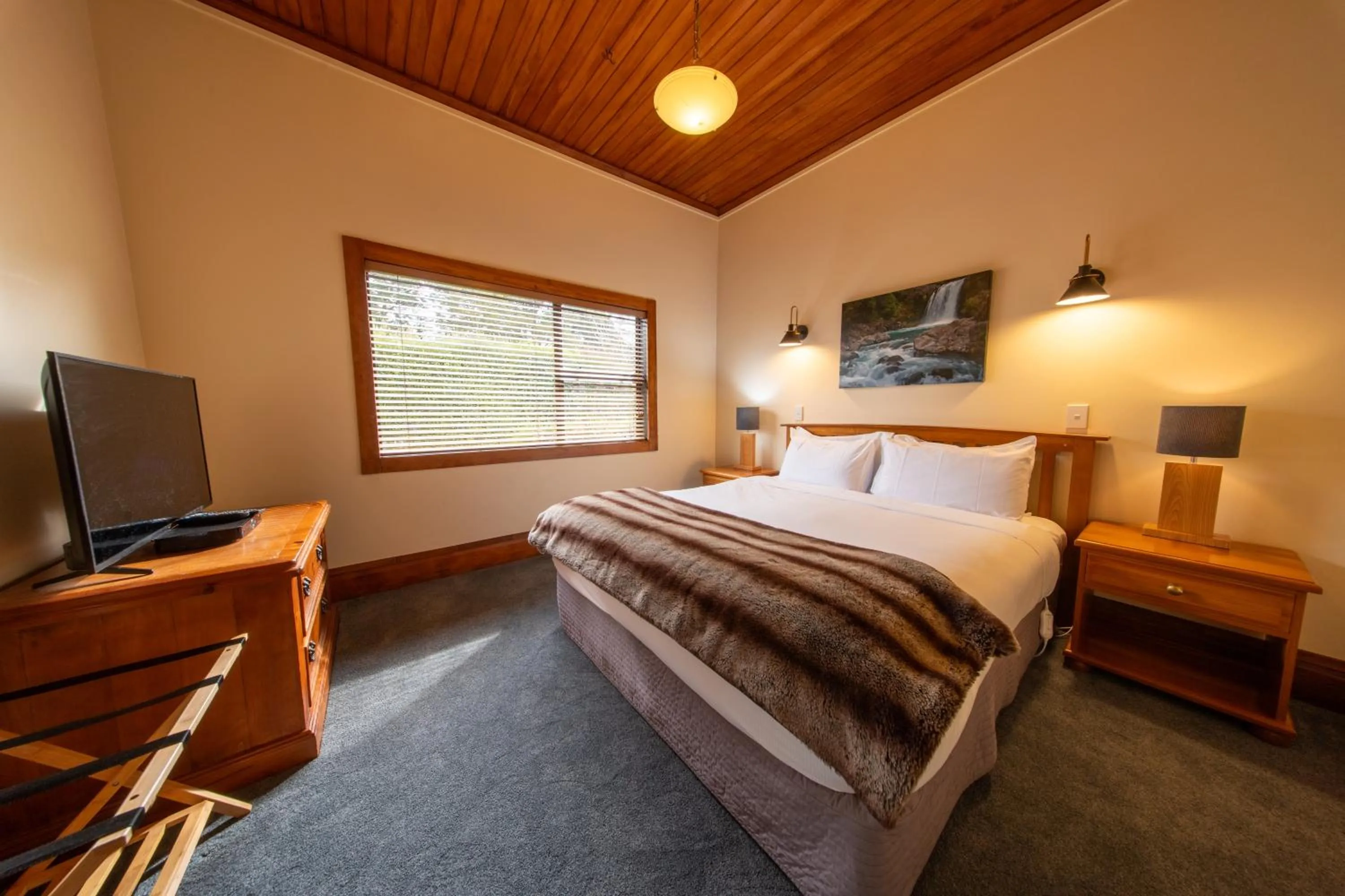 Bed in The Powderhorn Chateau