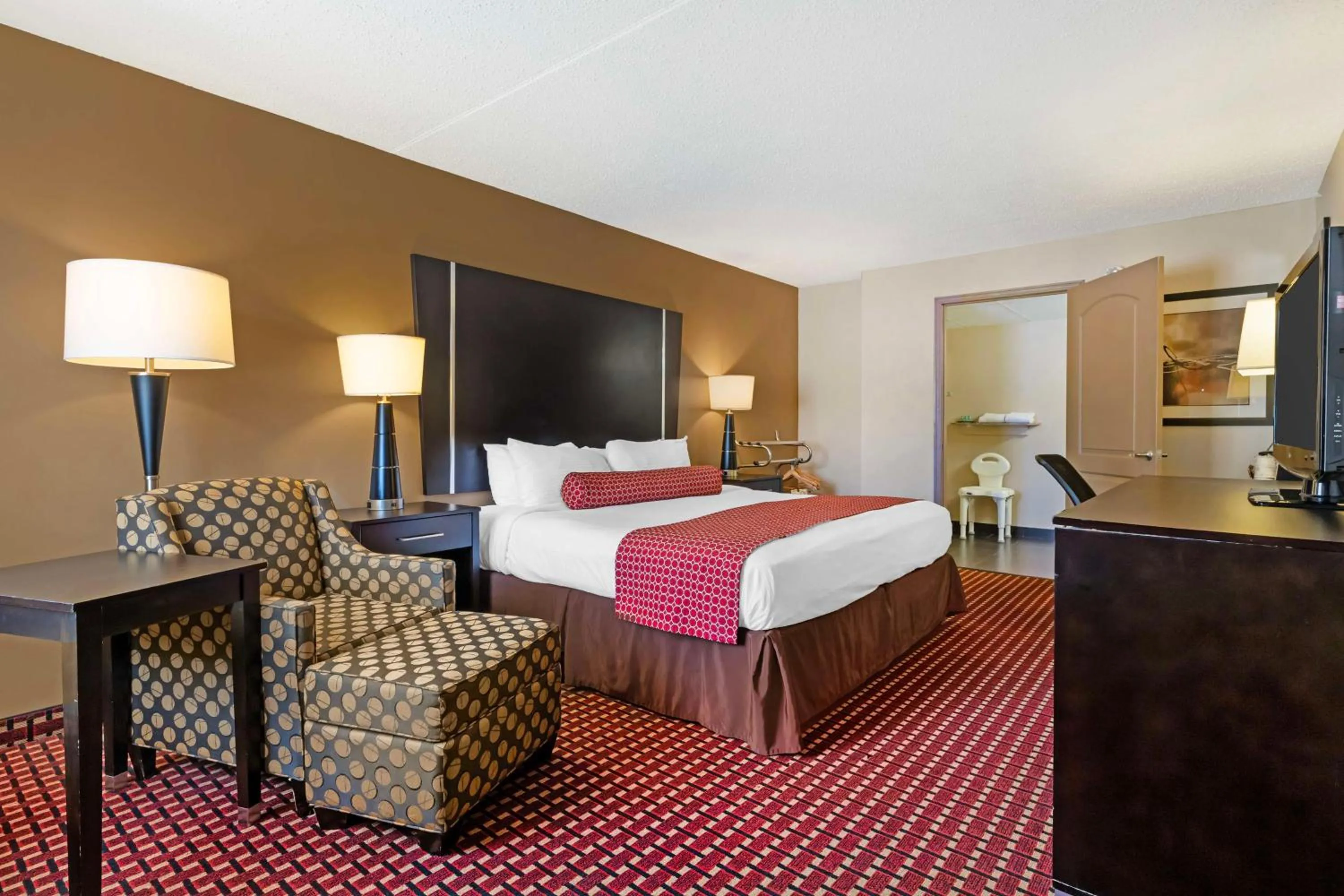 Bedroom, Bed in Best Western Van Buren Inn