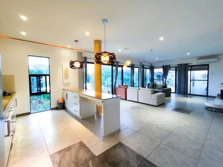 Kitchen or kitchenette in Alona Northland Resort