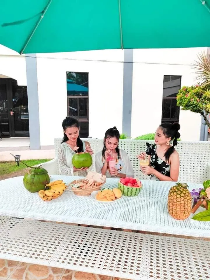 Day in Alona Northland Resort