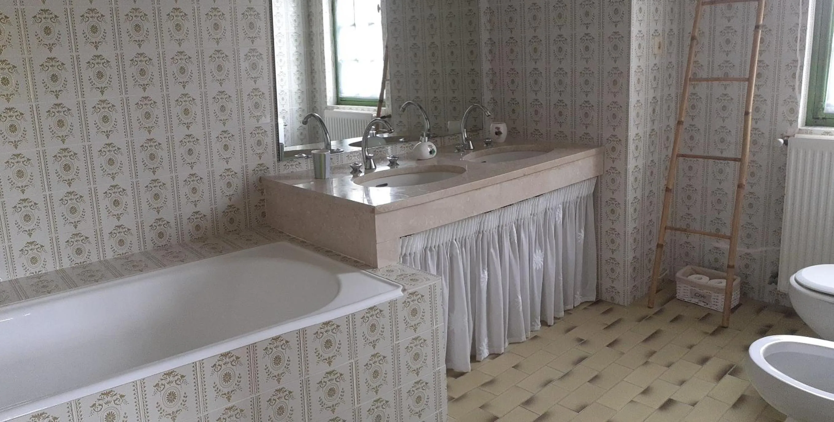 Bathroom in Château des Bretonnières sur vie - Maison d'hôtes et gîte 4 personnes