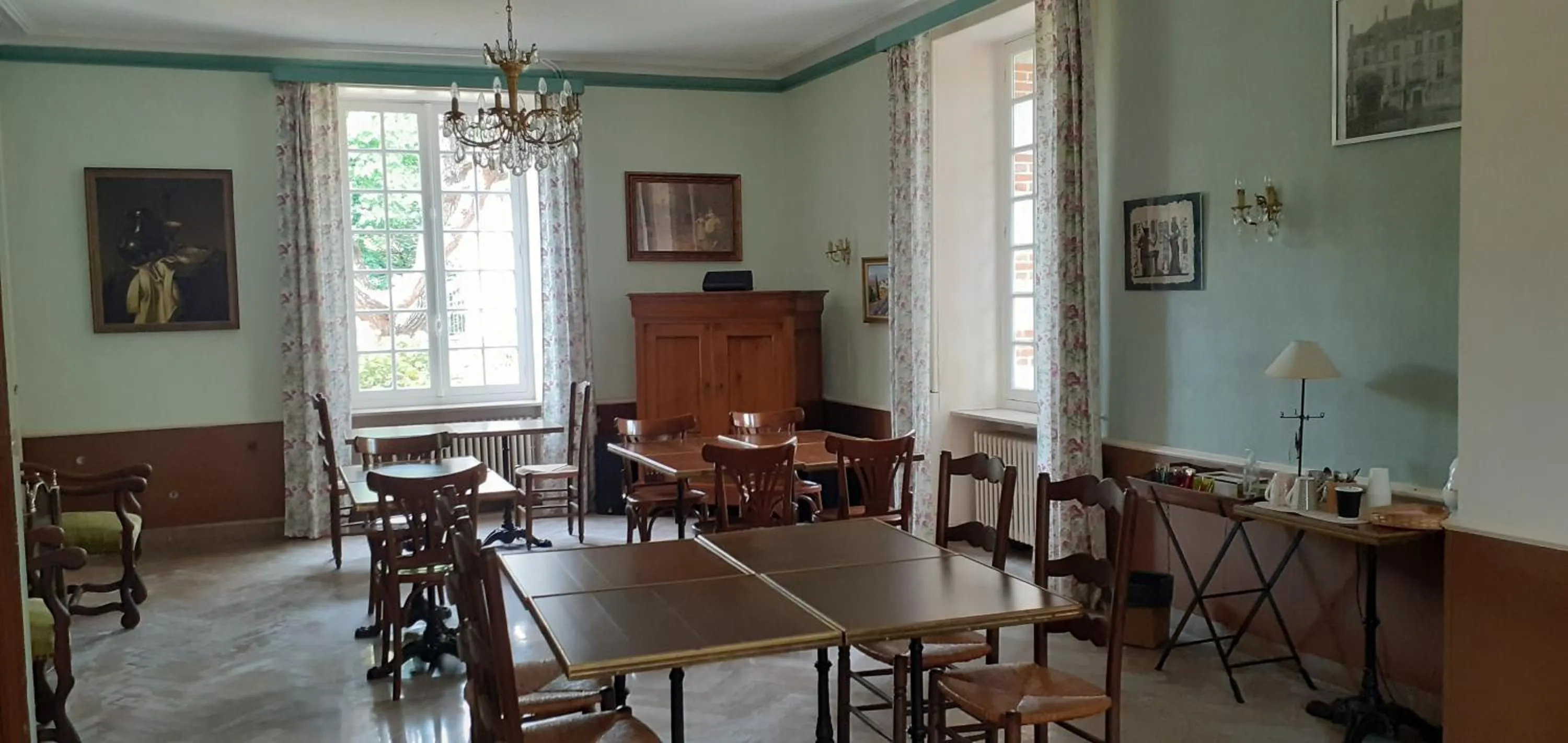 Dining area in Château des Bretonnières sur vie - Maison d'hôtes et gîte 4 personnes