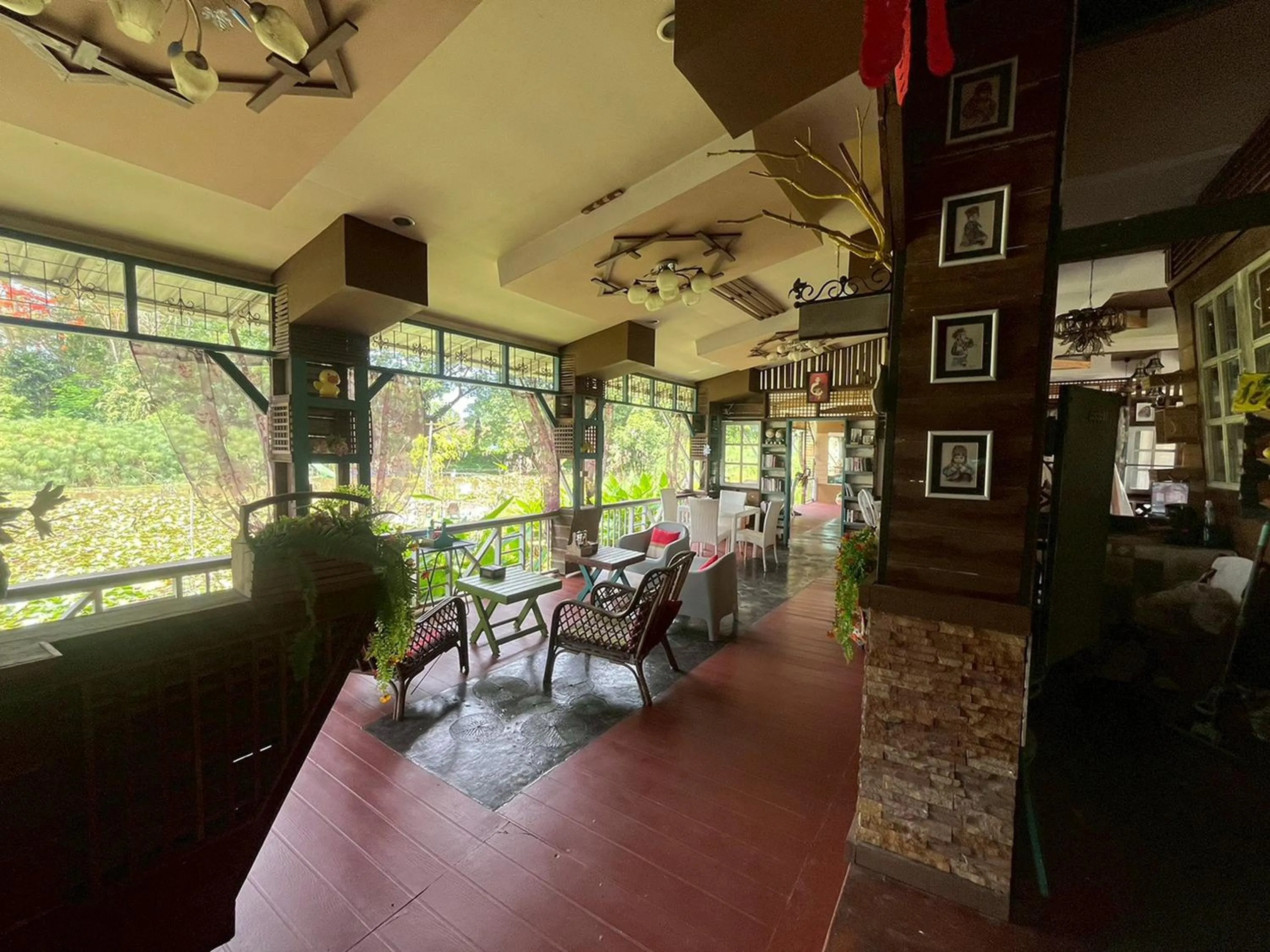 Seating area in Saikaew Resort