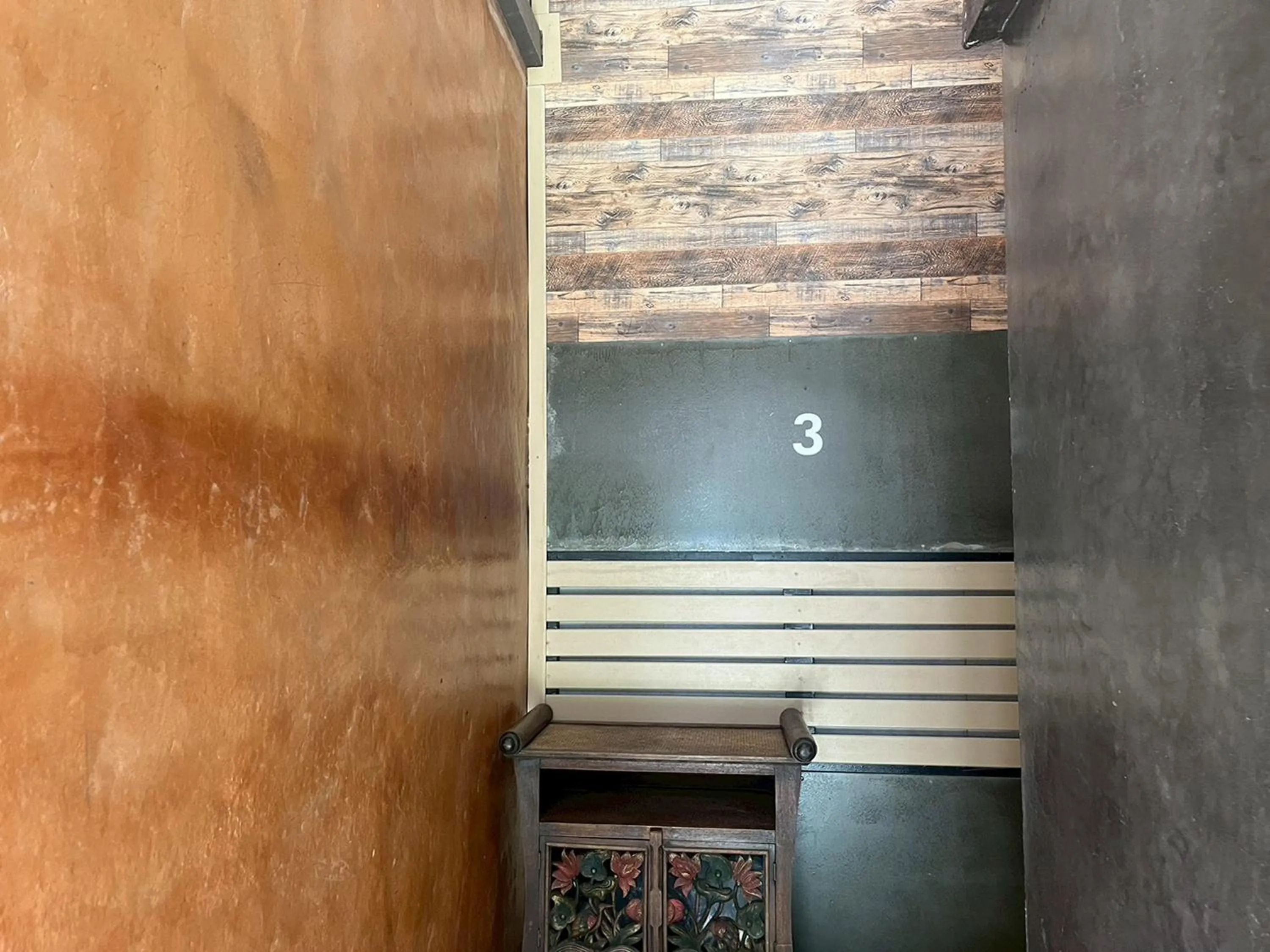 wardrobe in Saikaew Resort