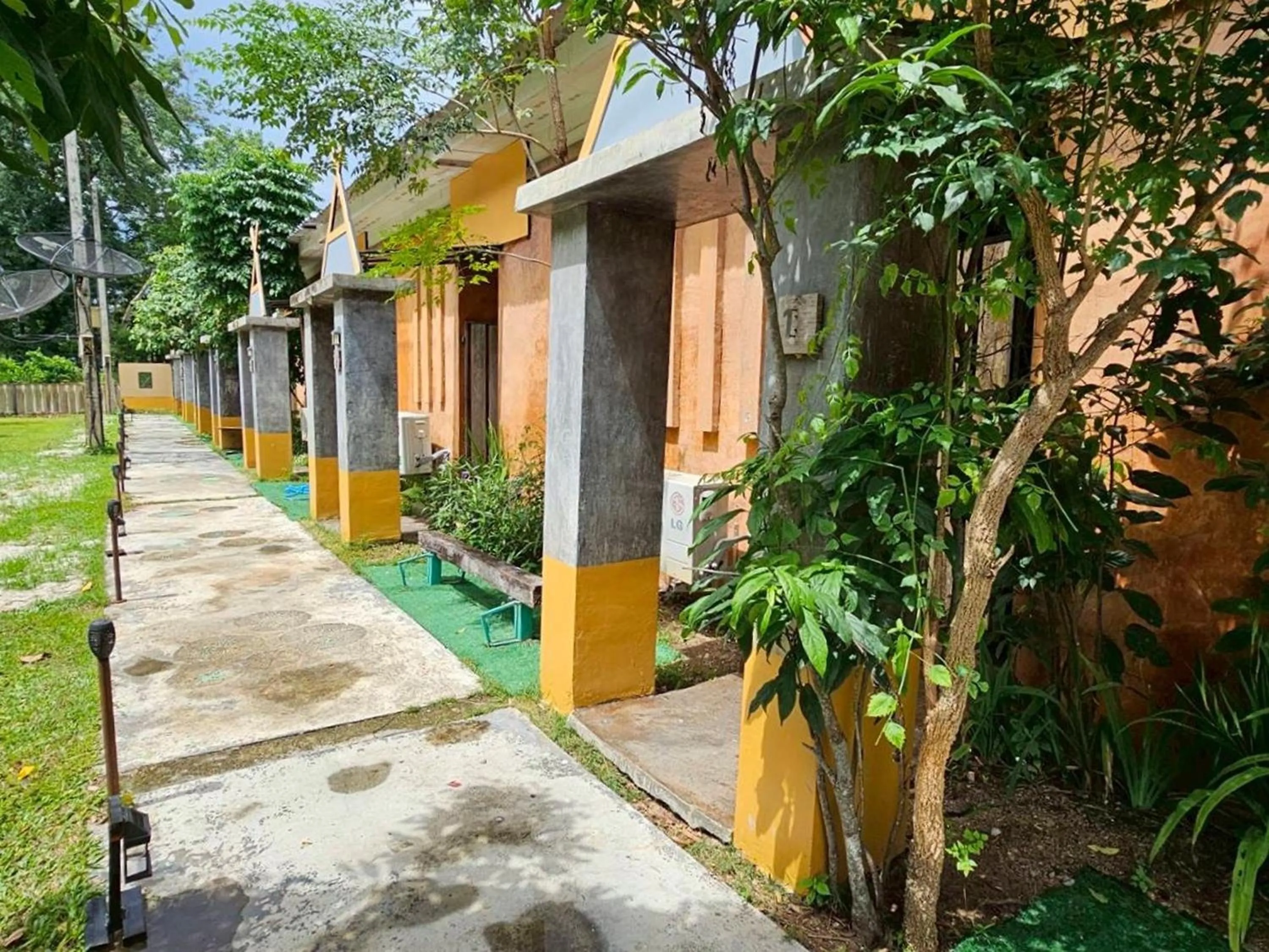 Property building in Saikaew Resort
