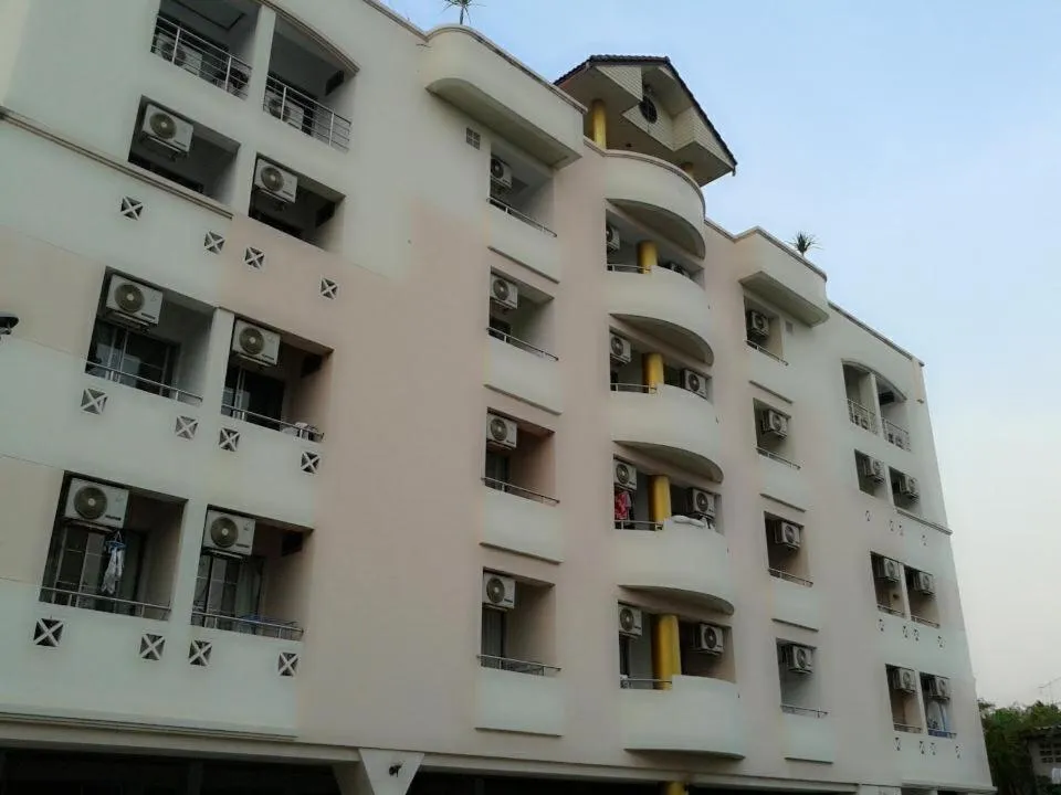 M In Korat Service Apartment