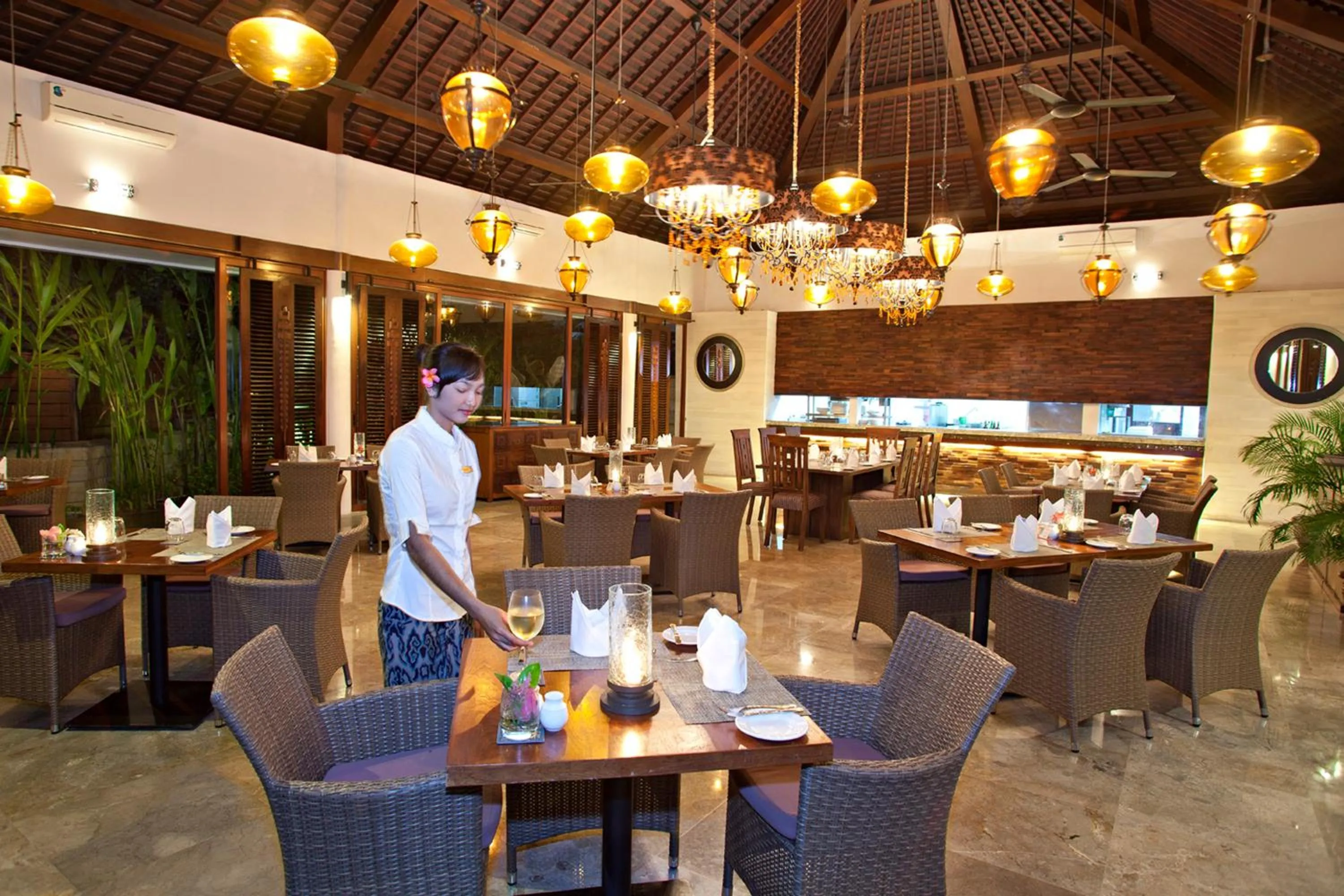 Restaurant/places to eat in Gending Kedis Luxury Villas & Spa Estate