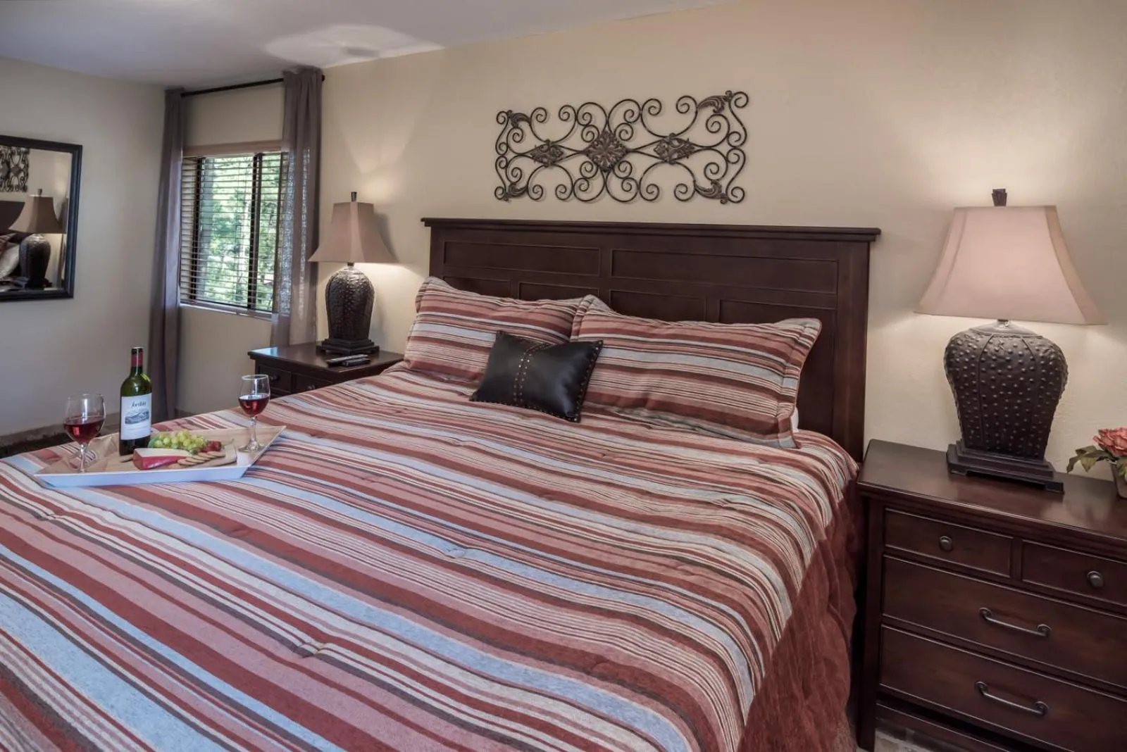 Bedroom, Bed in Sierras Grace