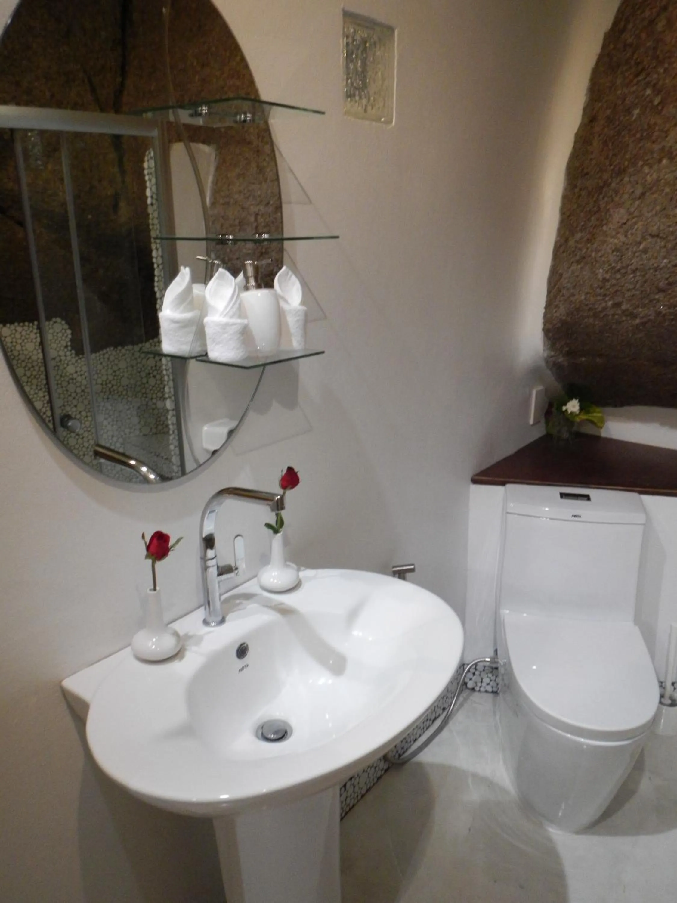 Toilet in Monkey Flower Villas