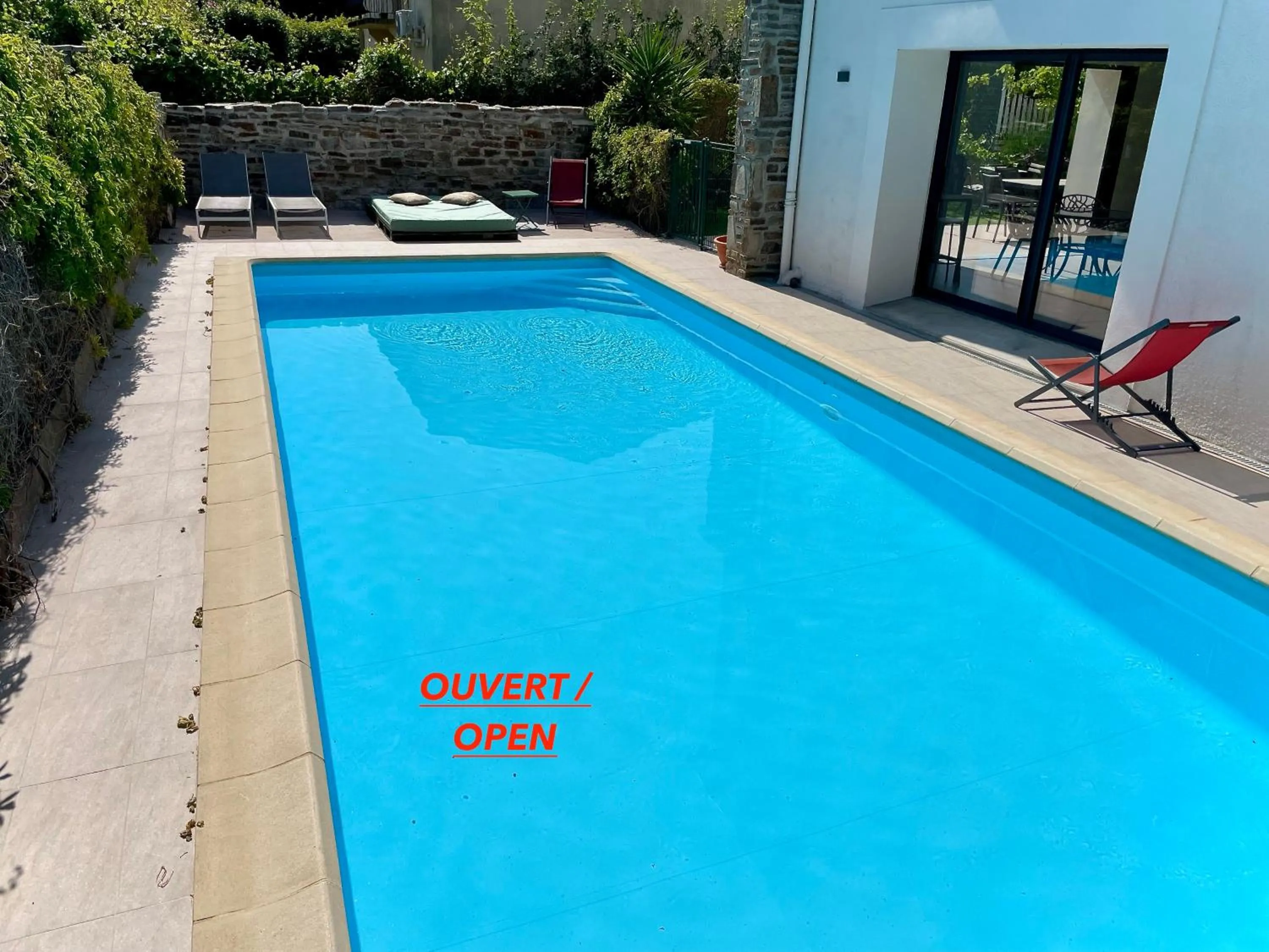 Swimming pool in MAISON MIGNARDISE - Cité