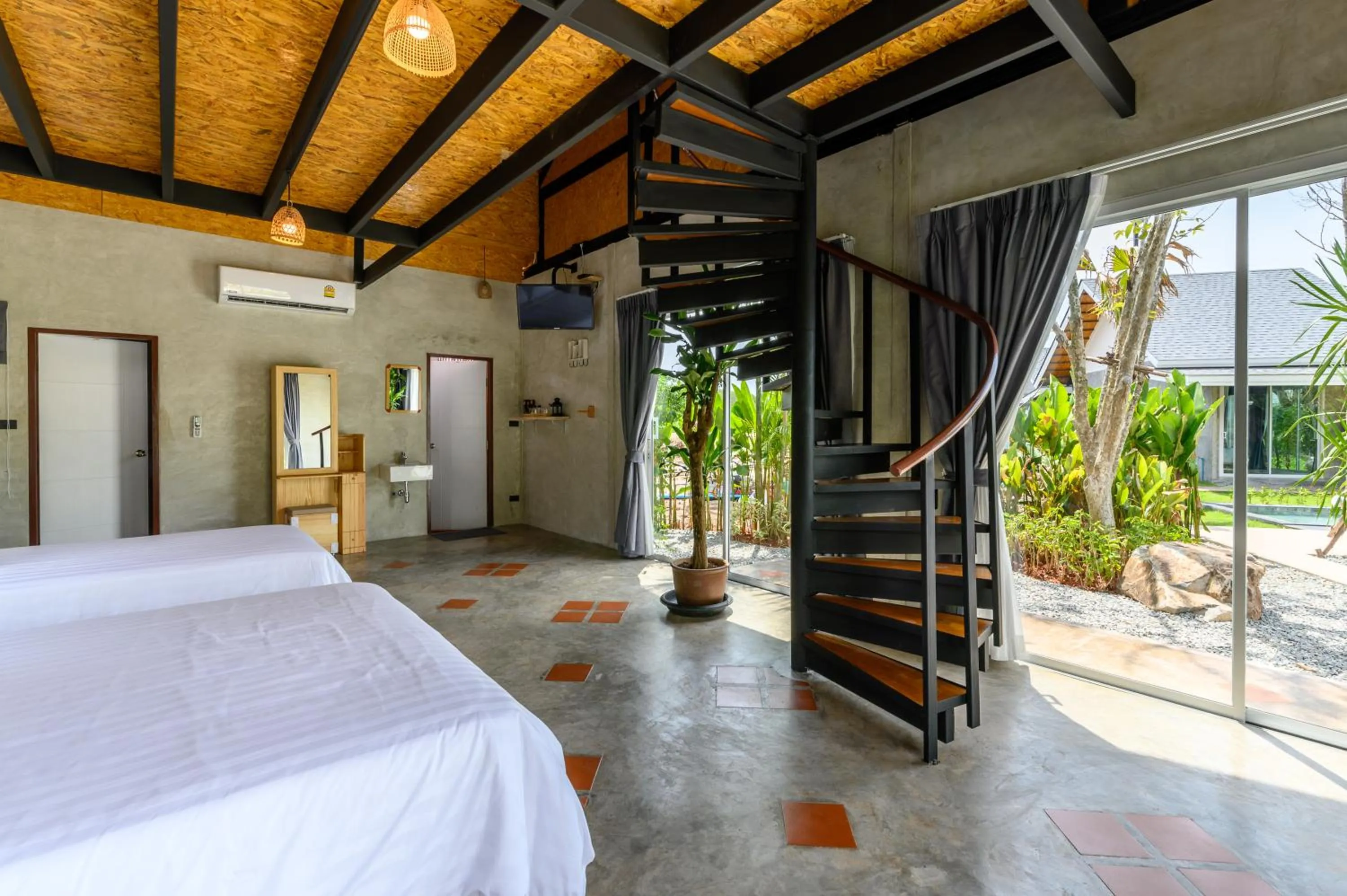 Bedroom, Bed in Loftpical Resort