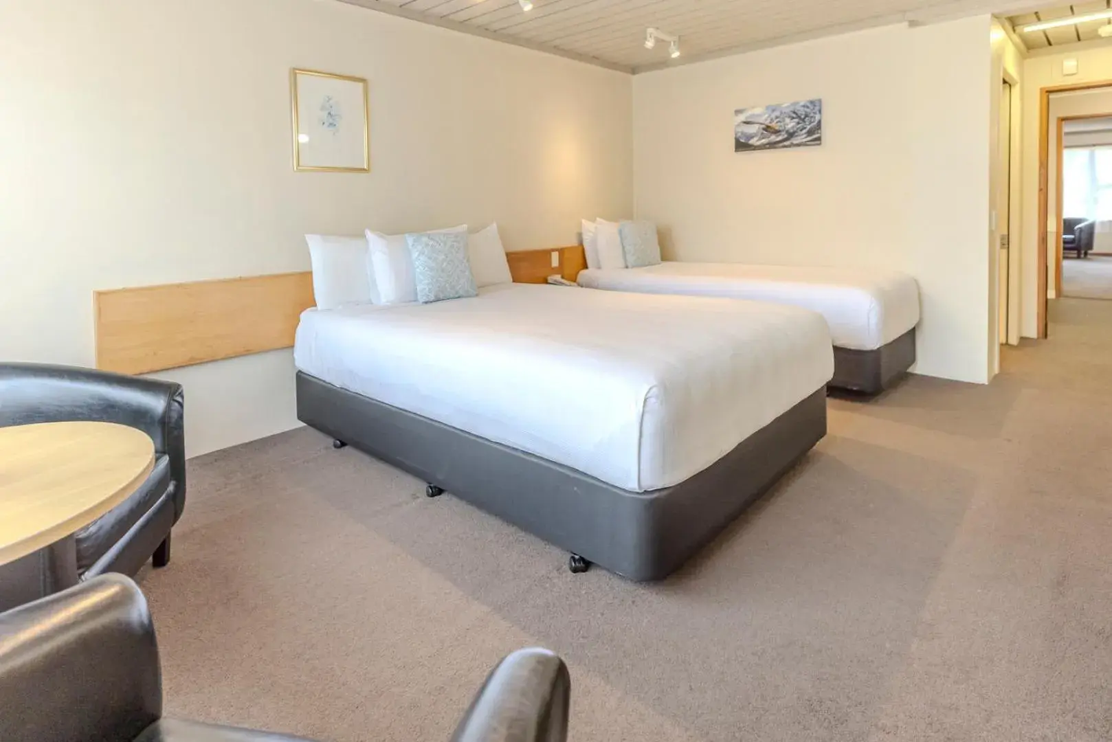 Standard Accessible 1 Double 1 Single - single occupancy in Kingsgate Hotel Te Anau Standard Accessible 1 Double 1 Single - single occupancy in Kingsgate Hotel Te Anau
