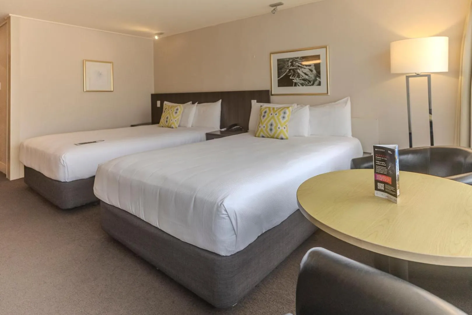 Bed in Kingsgate Hotel Te Anau