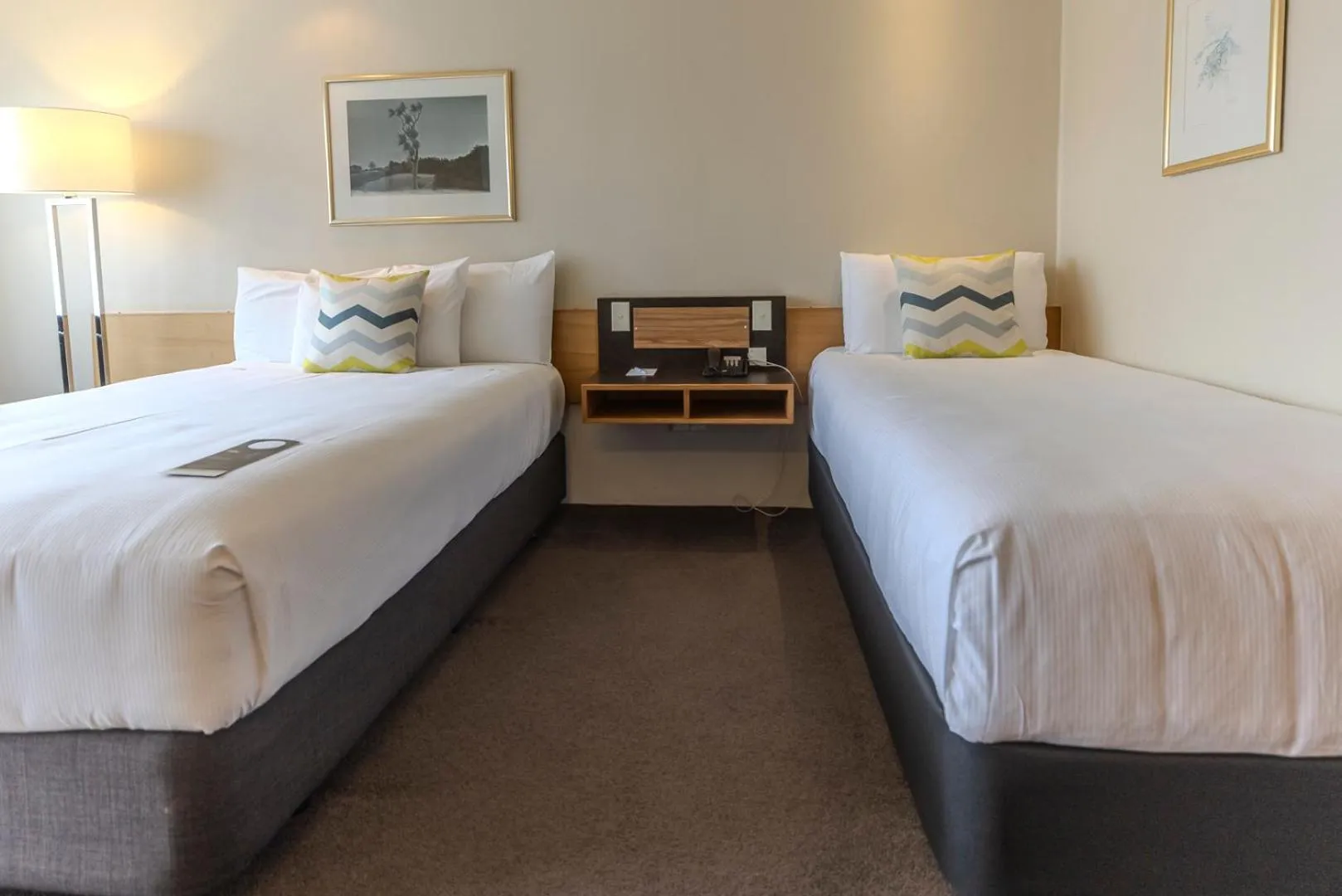Bed in Kingsgate Hotel Te Anau
