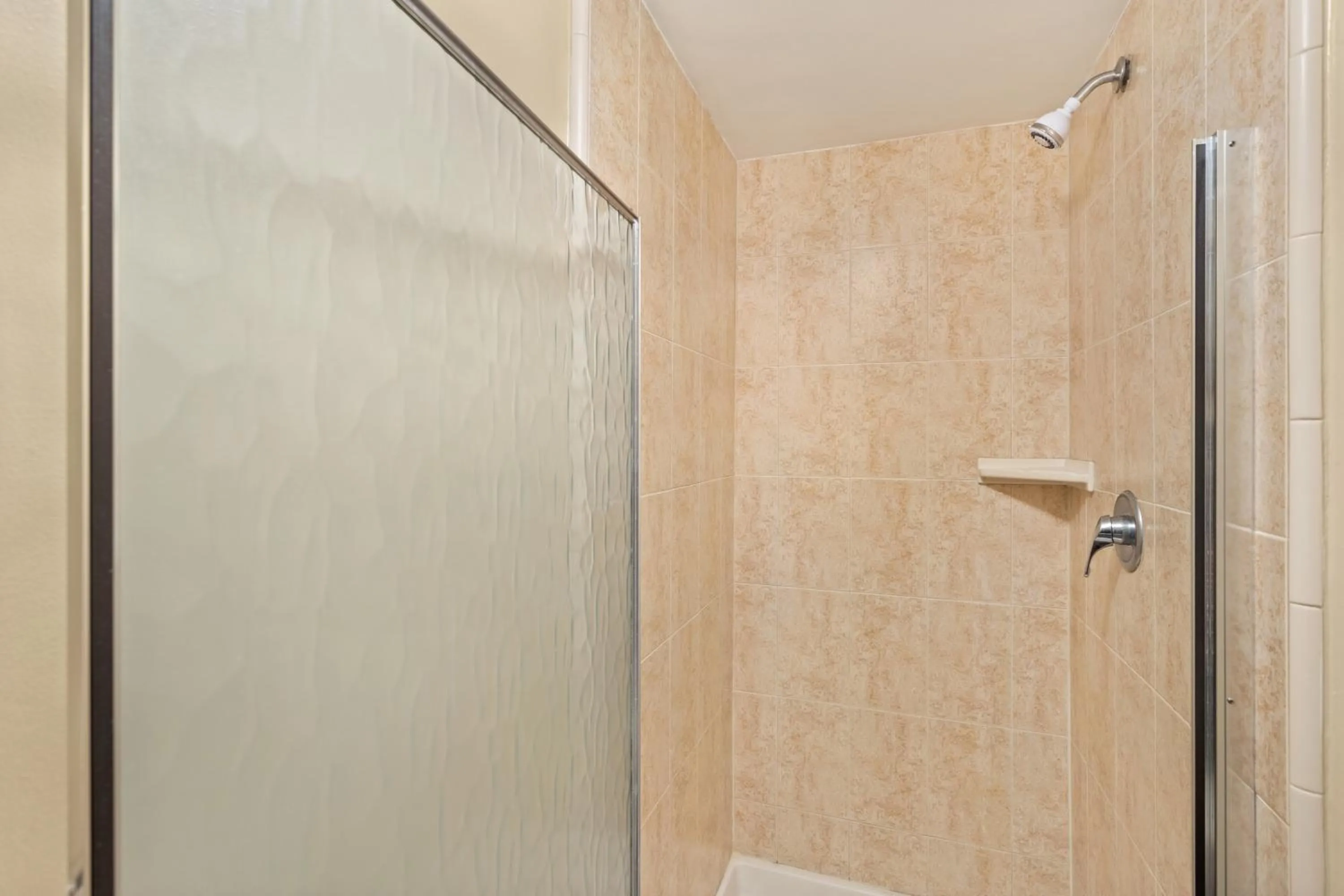 Property building in Kauhale Makai 535