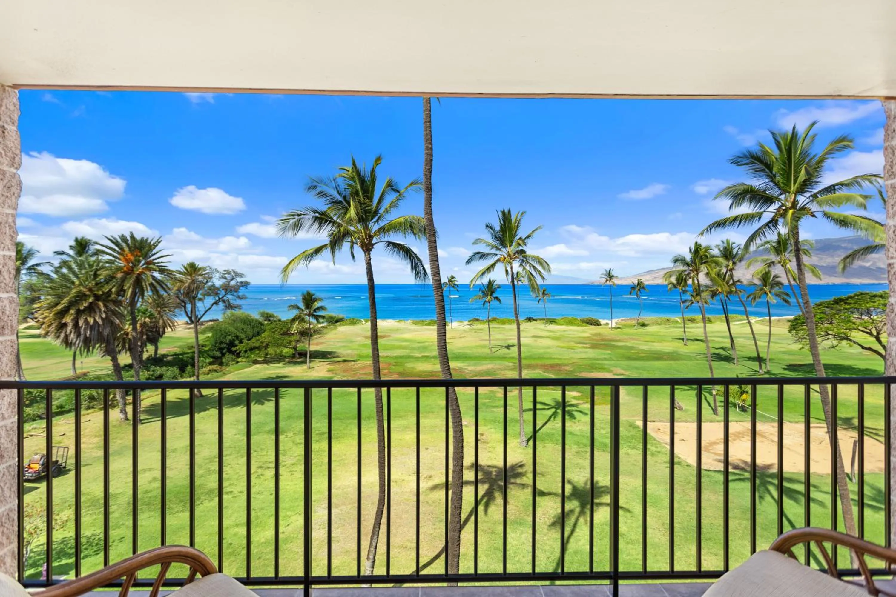 Property building in Kauhale Makai 535