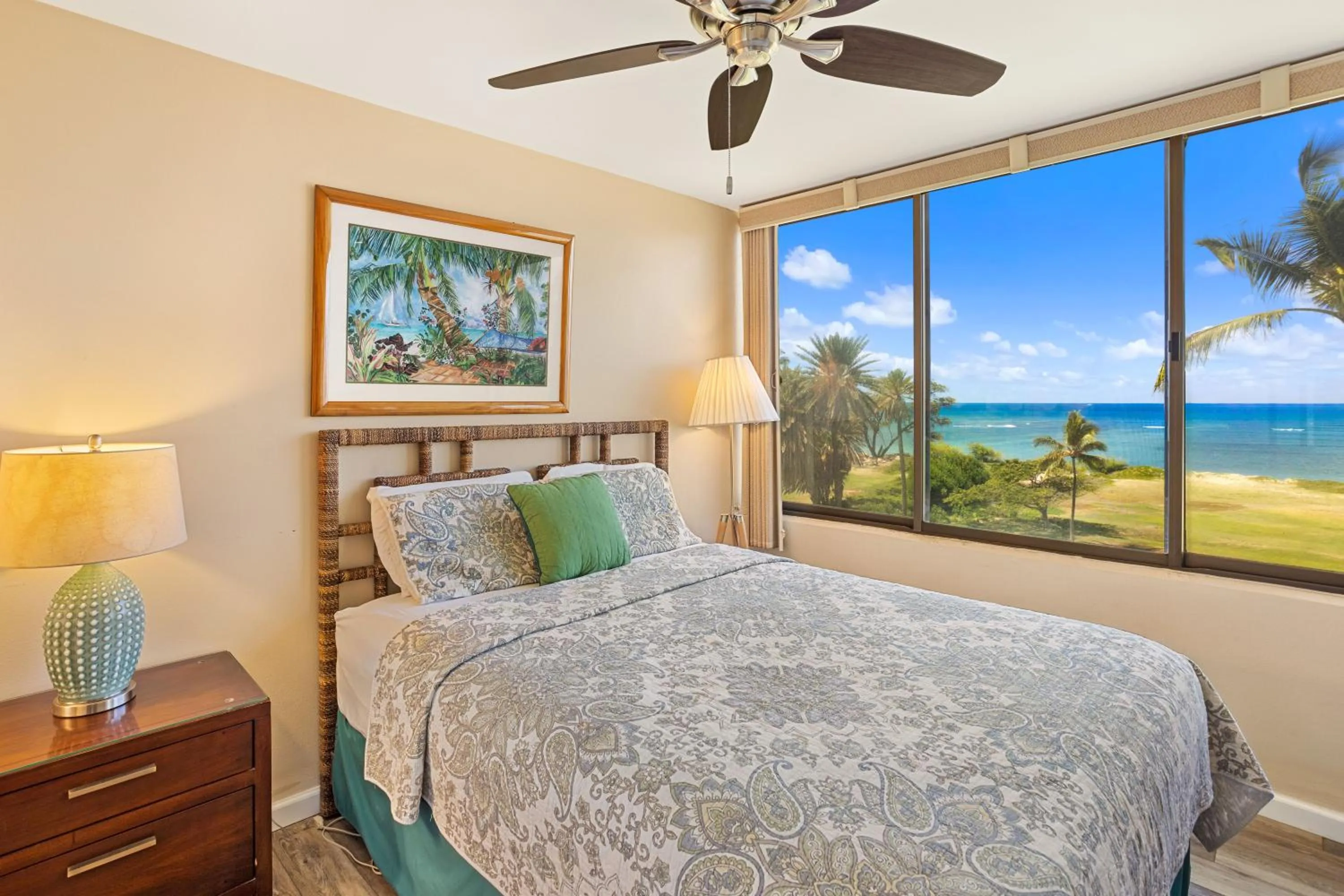 Bedroom, Bed in Kauhale Makai 535