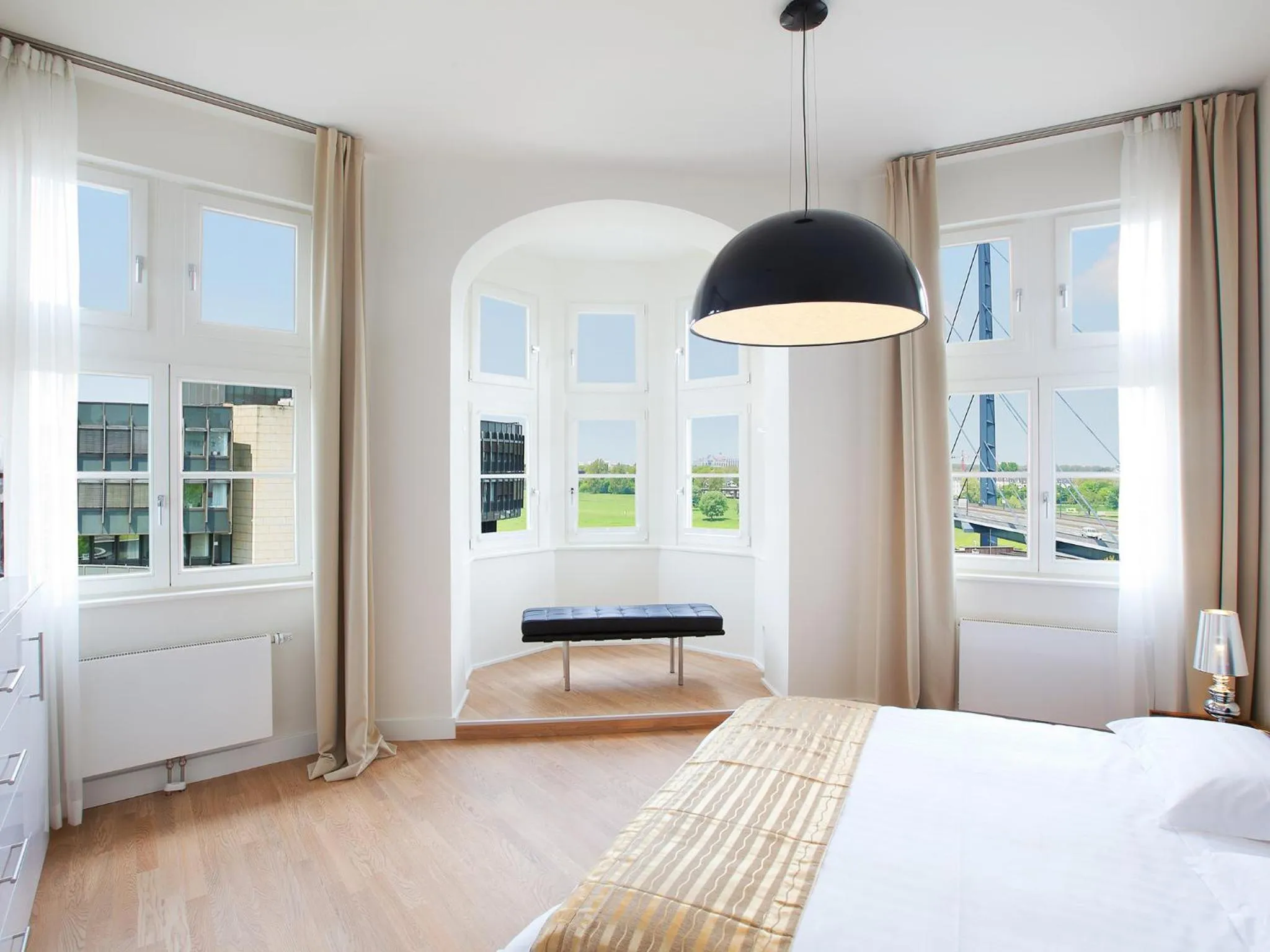 View (from property/room), Bed in The Red Apartments