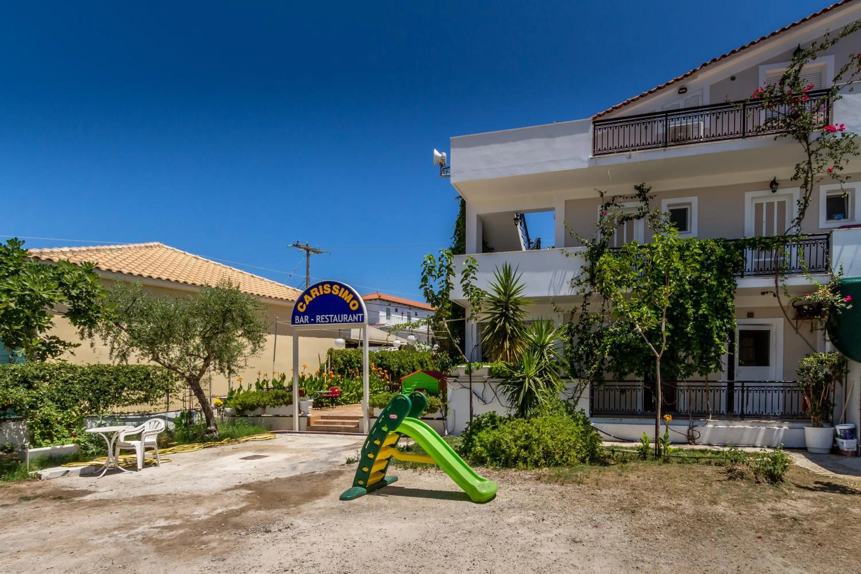 Property building in Thetis