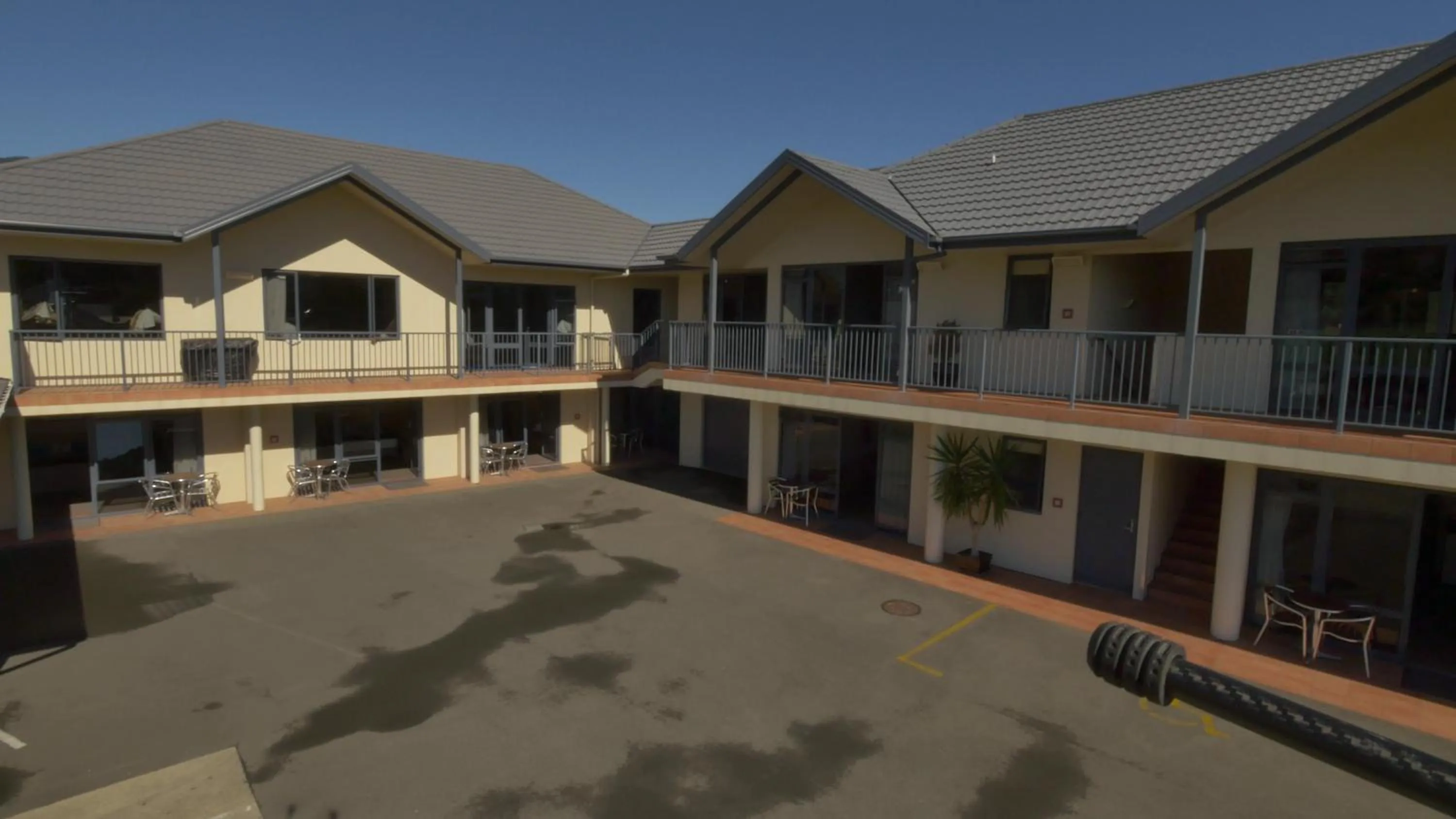 Facade/entrance in Broadway Motel