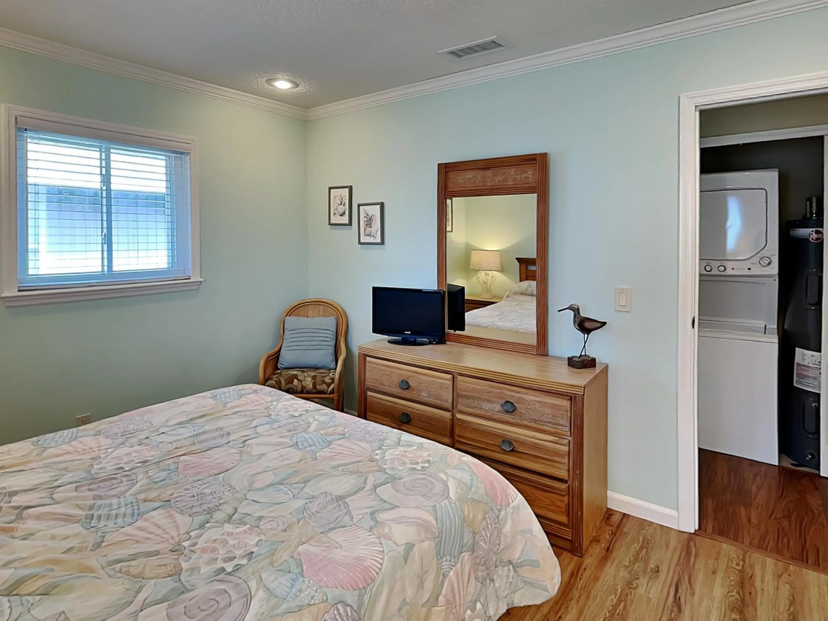 Property building, Bed in Sea Urchin 39