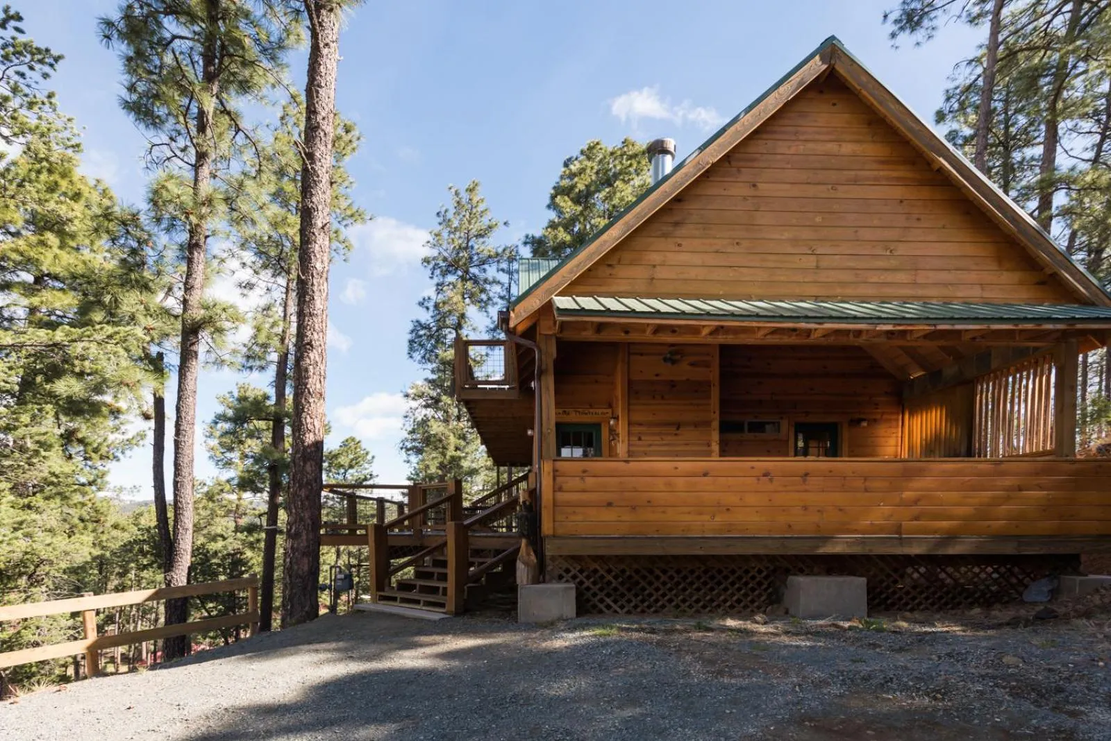 Property building in Aurora Montealis