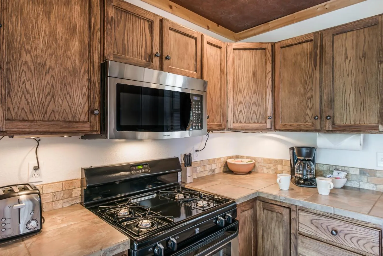 Kitchen or kitchenette in Aurora Montealis