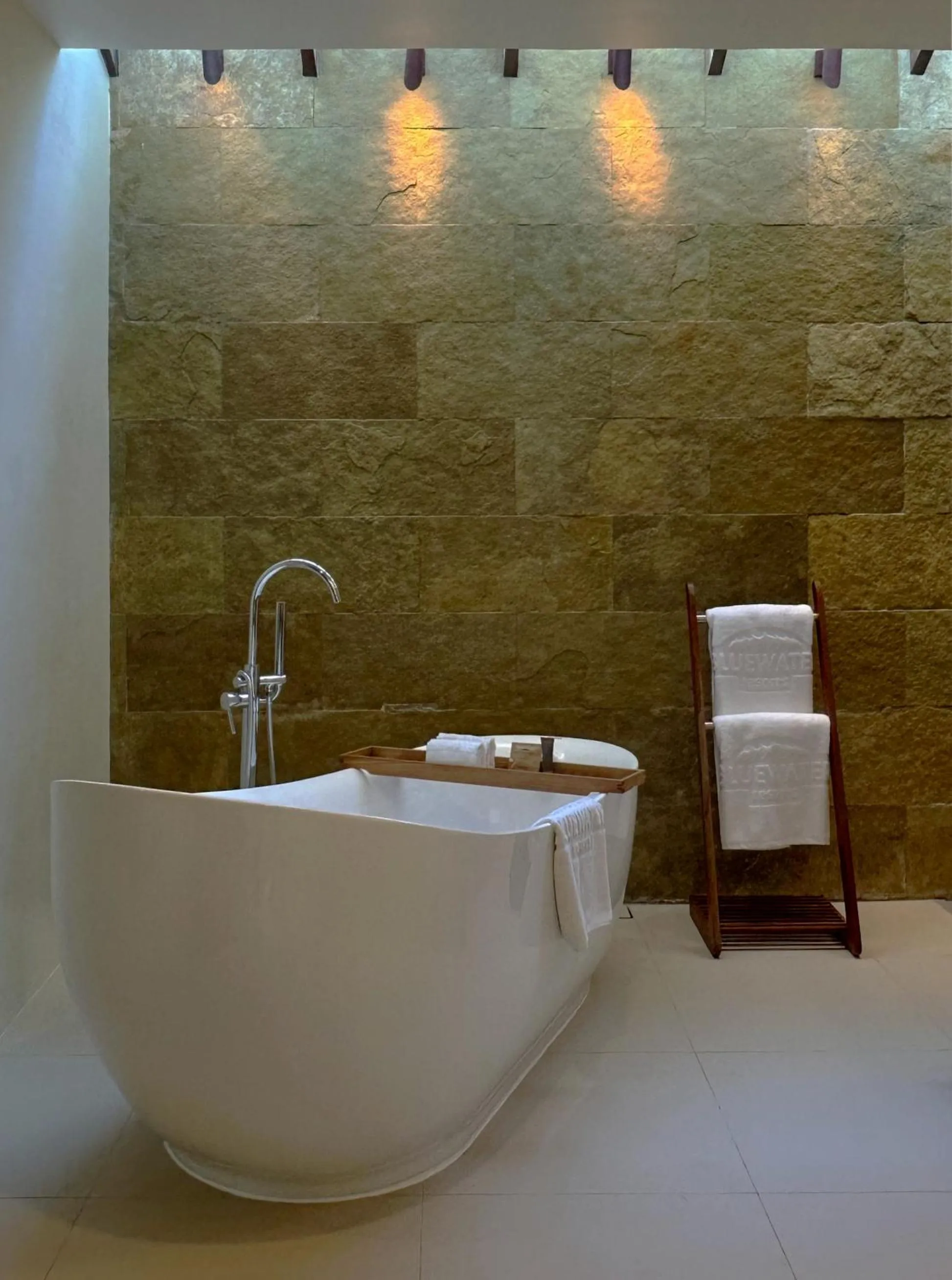 Bath in Bluewater Panglao Beach Resort