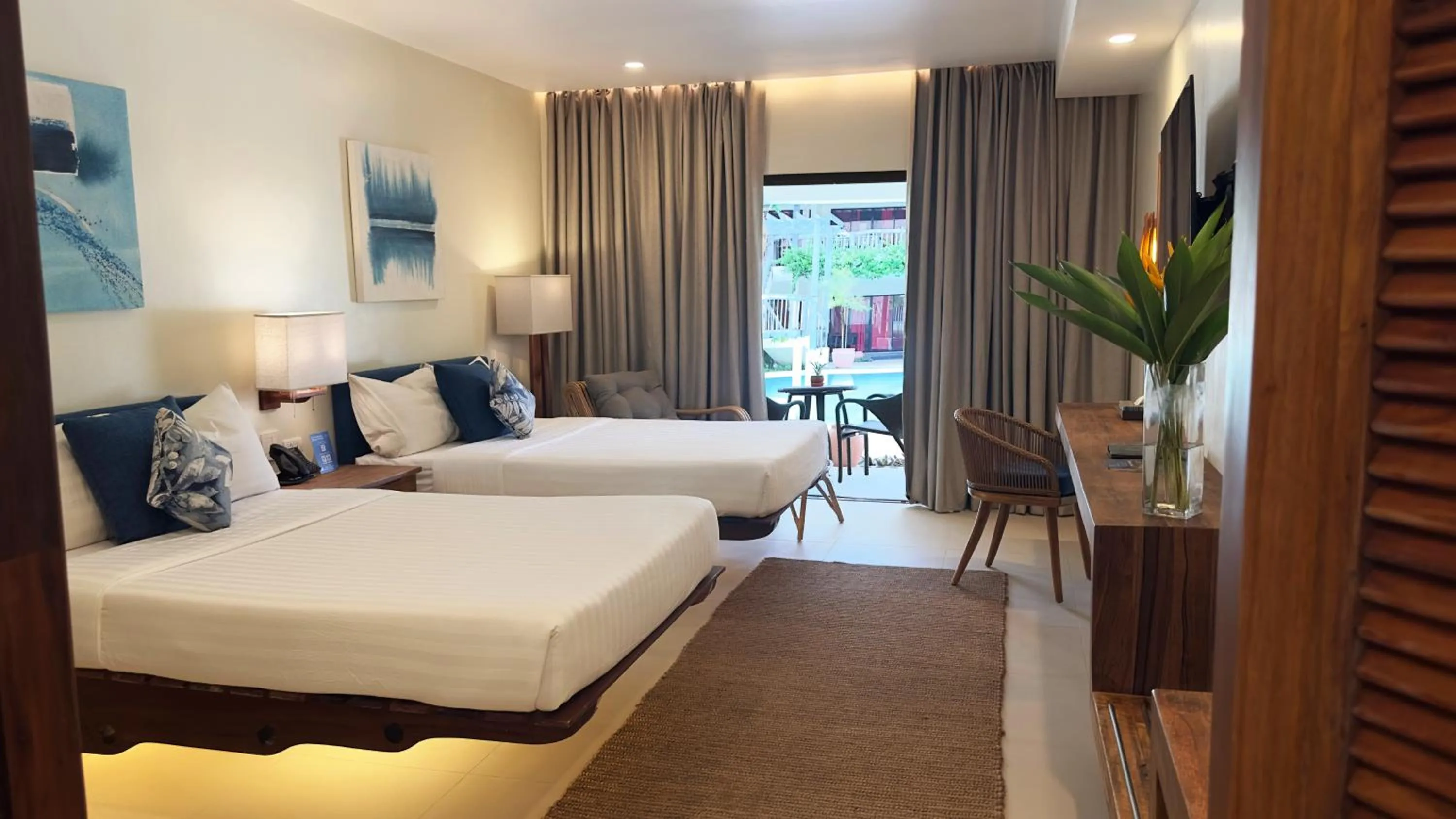 Bed in Bluewater Panglao Beach Resort