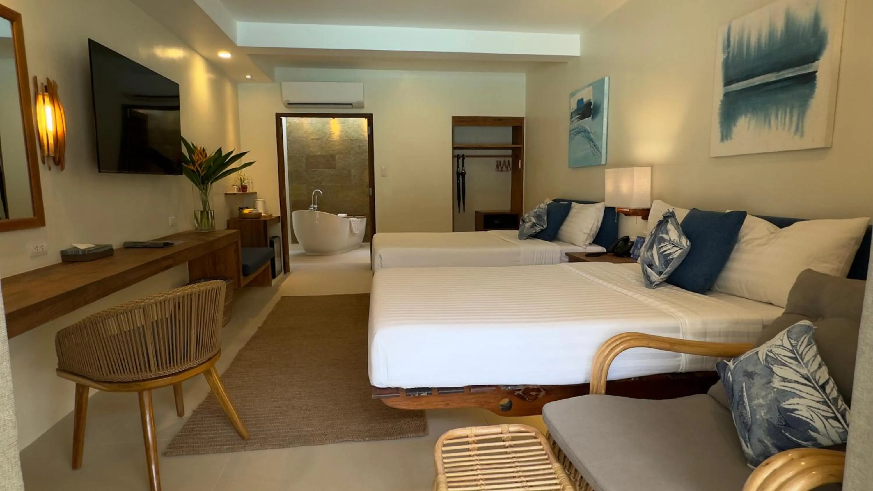 Bedroom, Bed in Bluewater Panglao Beach Resort