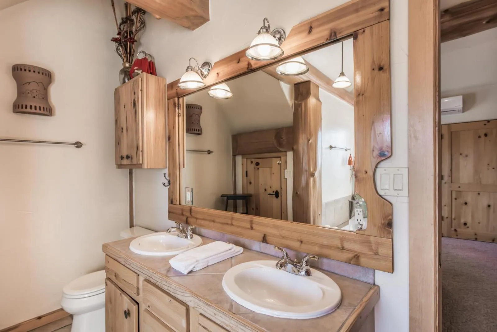 Bathroom in Panther Lodge