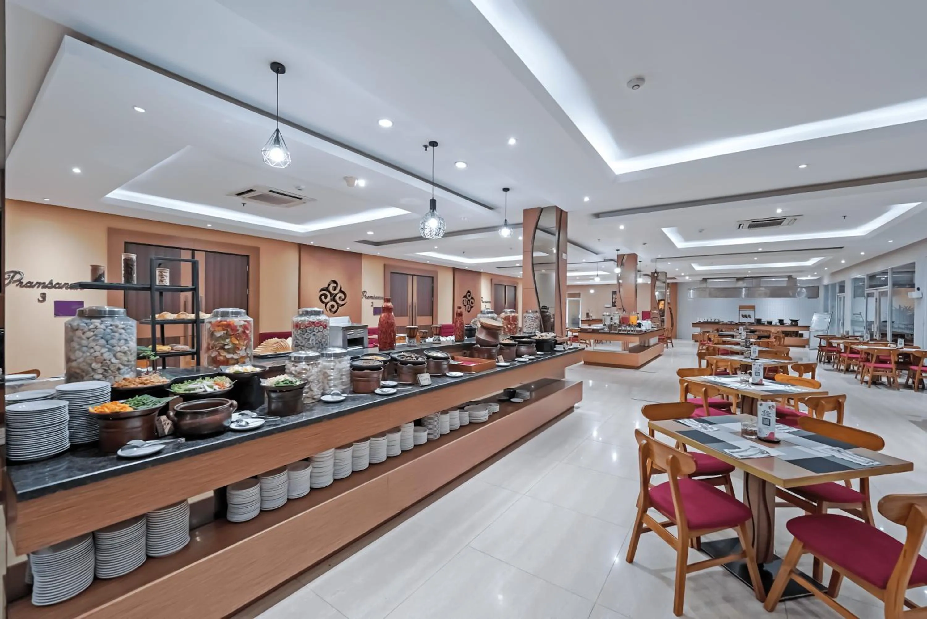 Restaurant/places to eat in Grand Tjokro Yogyakarta