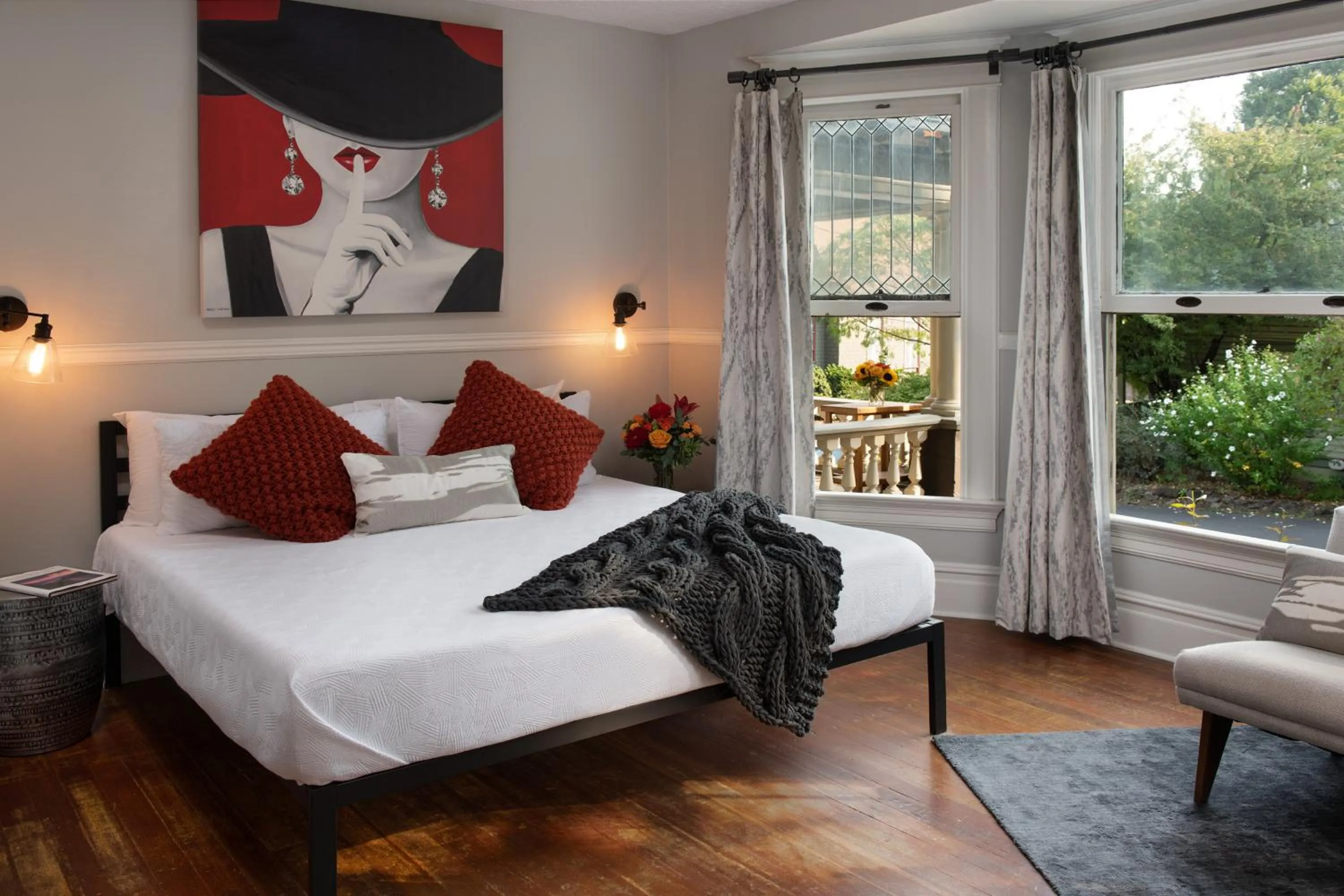 Bed in Inn at the Gorge