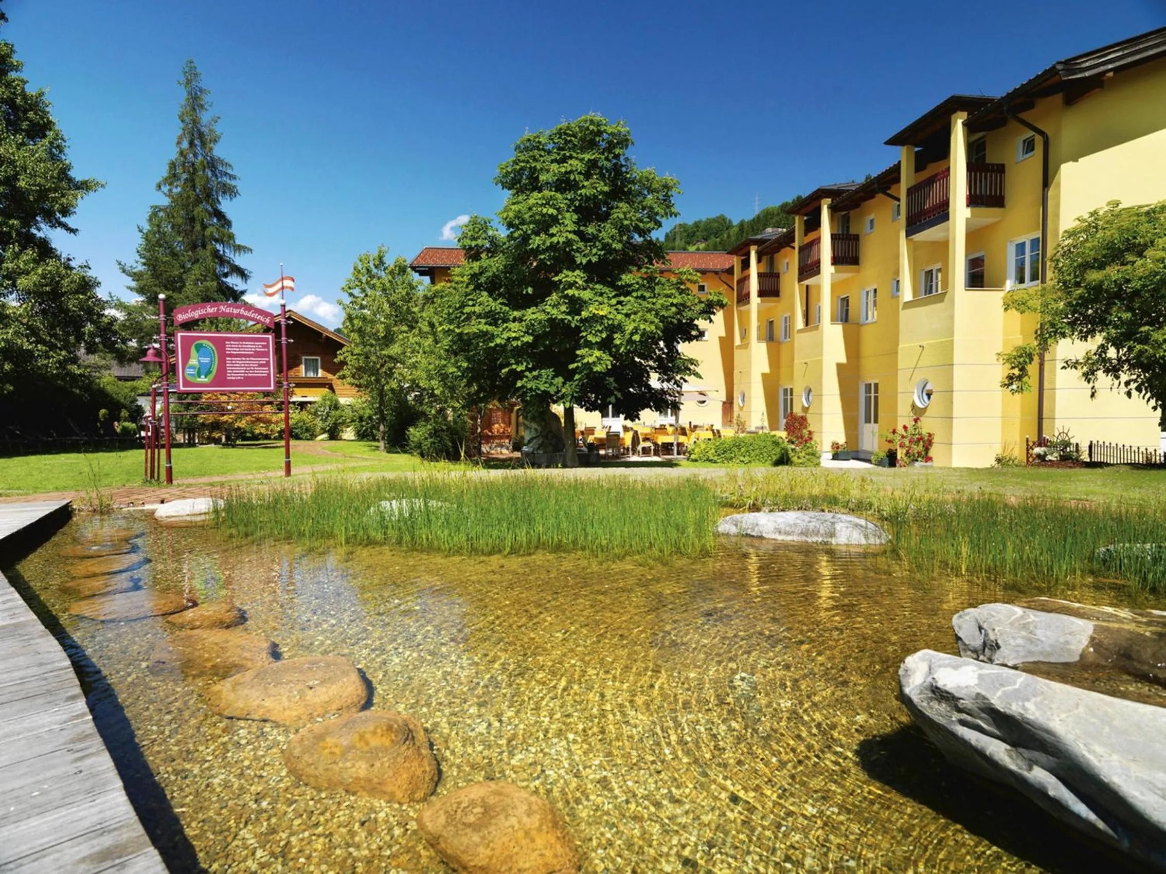 Garden in Lerchs Landhotel
