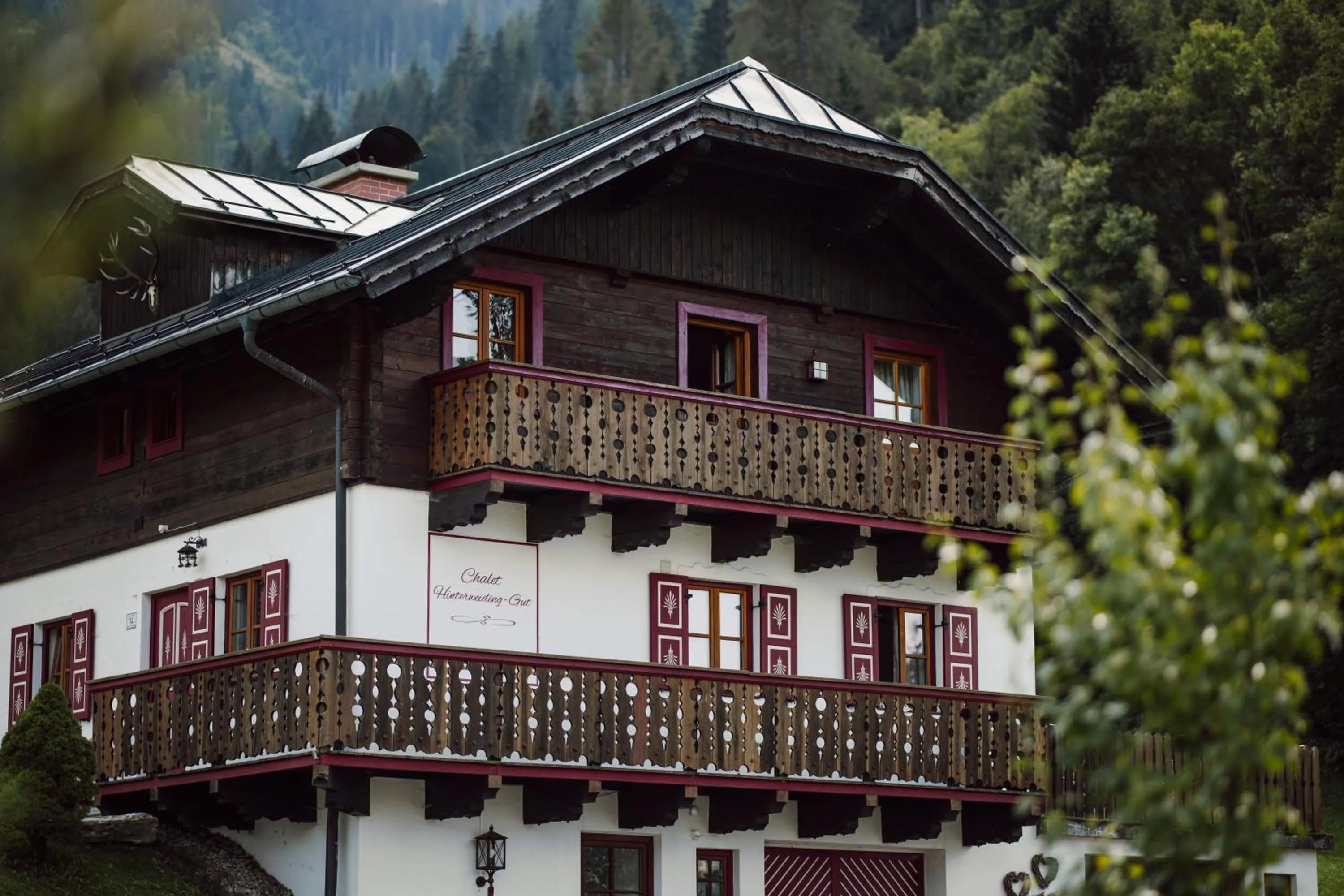 Property building in Lerchs Landhotel