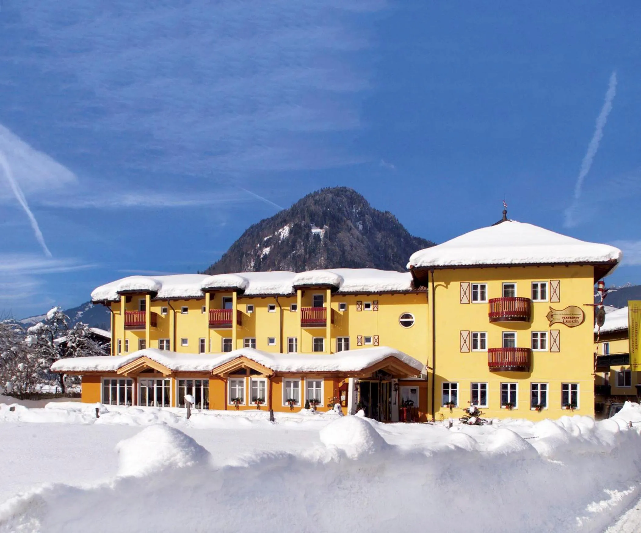 Property building in Lerchs Landhotel