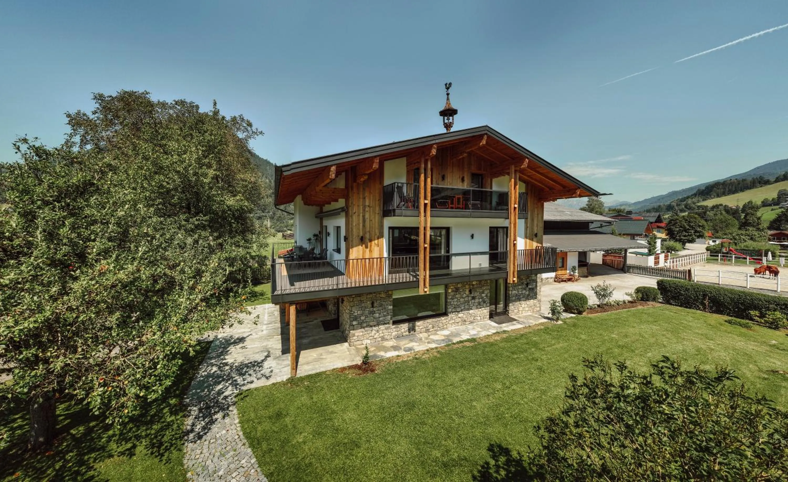 Property building in Lerchs Landhotel