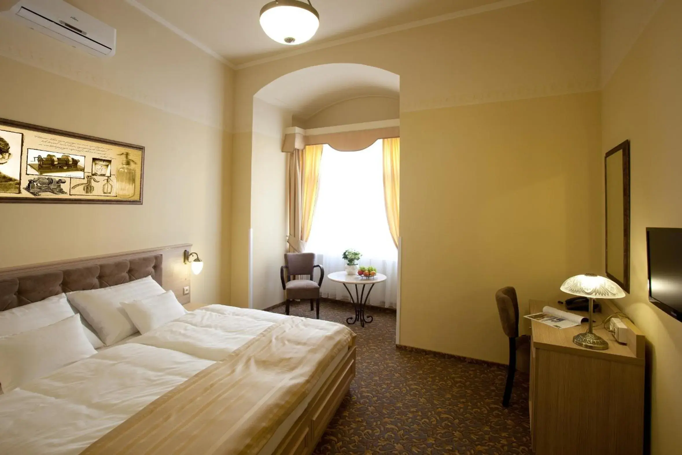 Double or Twin Room - single occupancy in Barokk Hotel Promenád Double or Twin Room - single occupancy in Barokk Hotel Promenád