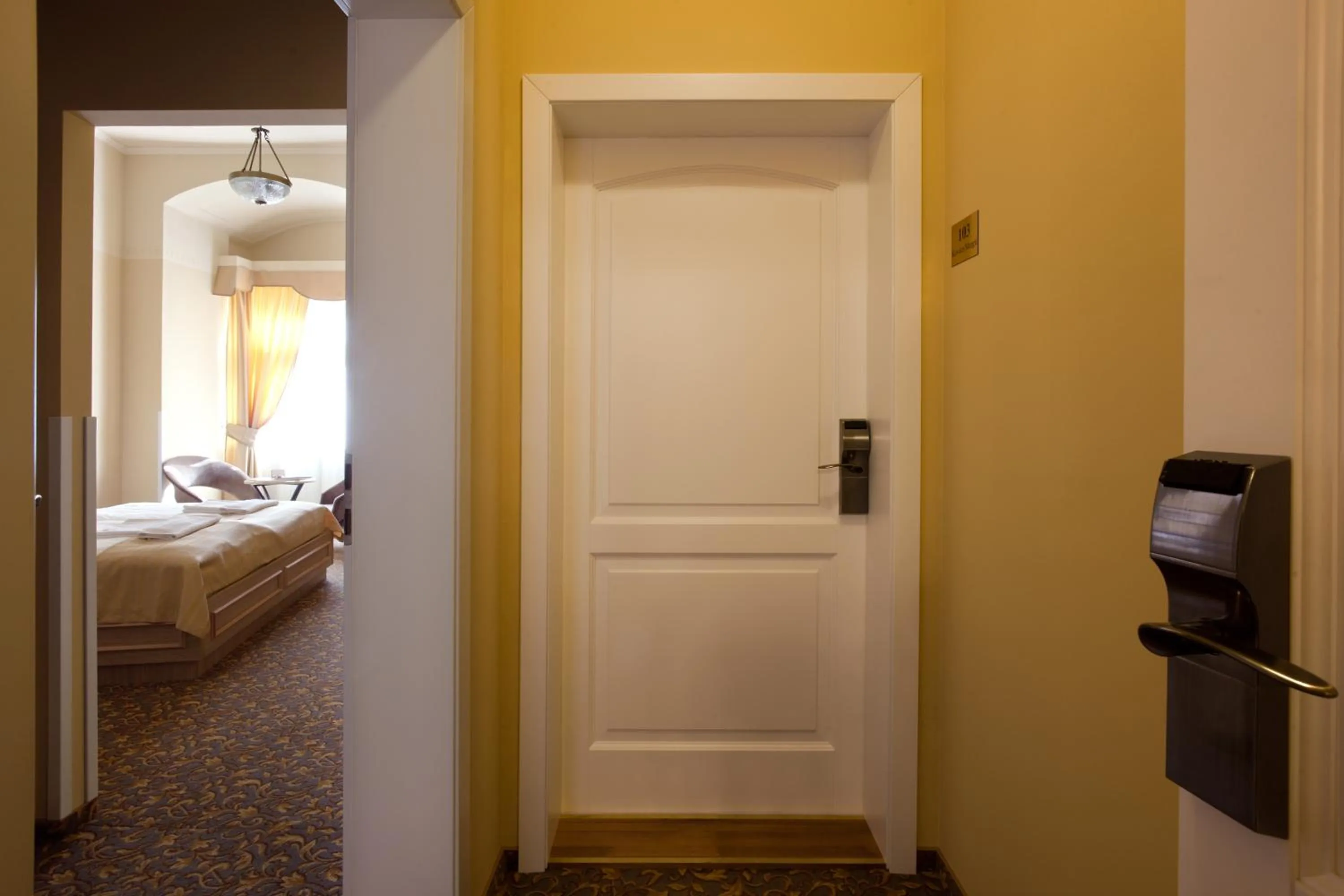 Decorative detail, Bed in Barokk Hotel Promenád
