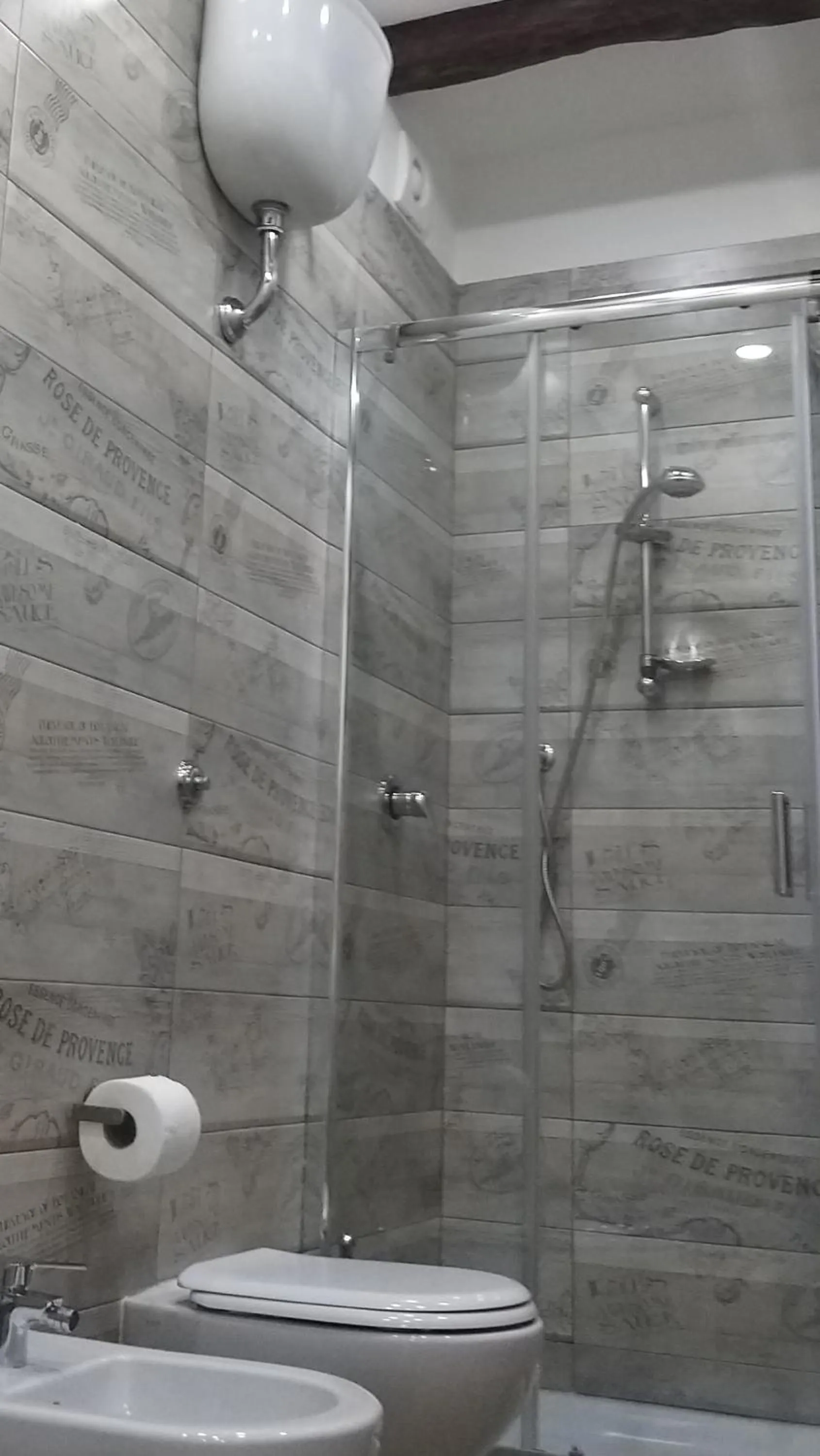 Shower in O' Scartellato