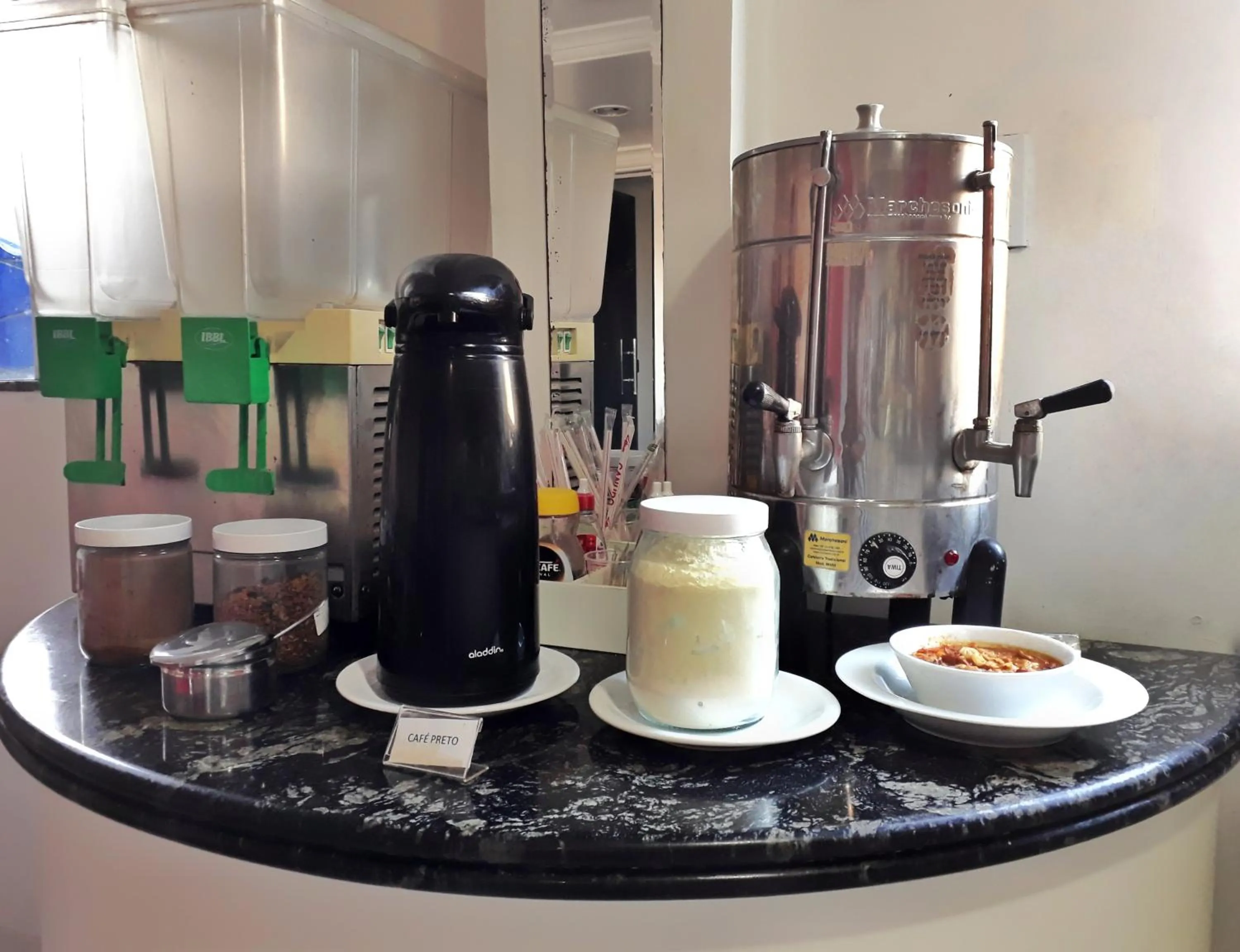 Food and drinks in 5C Hotel