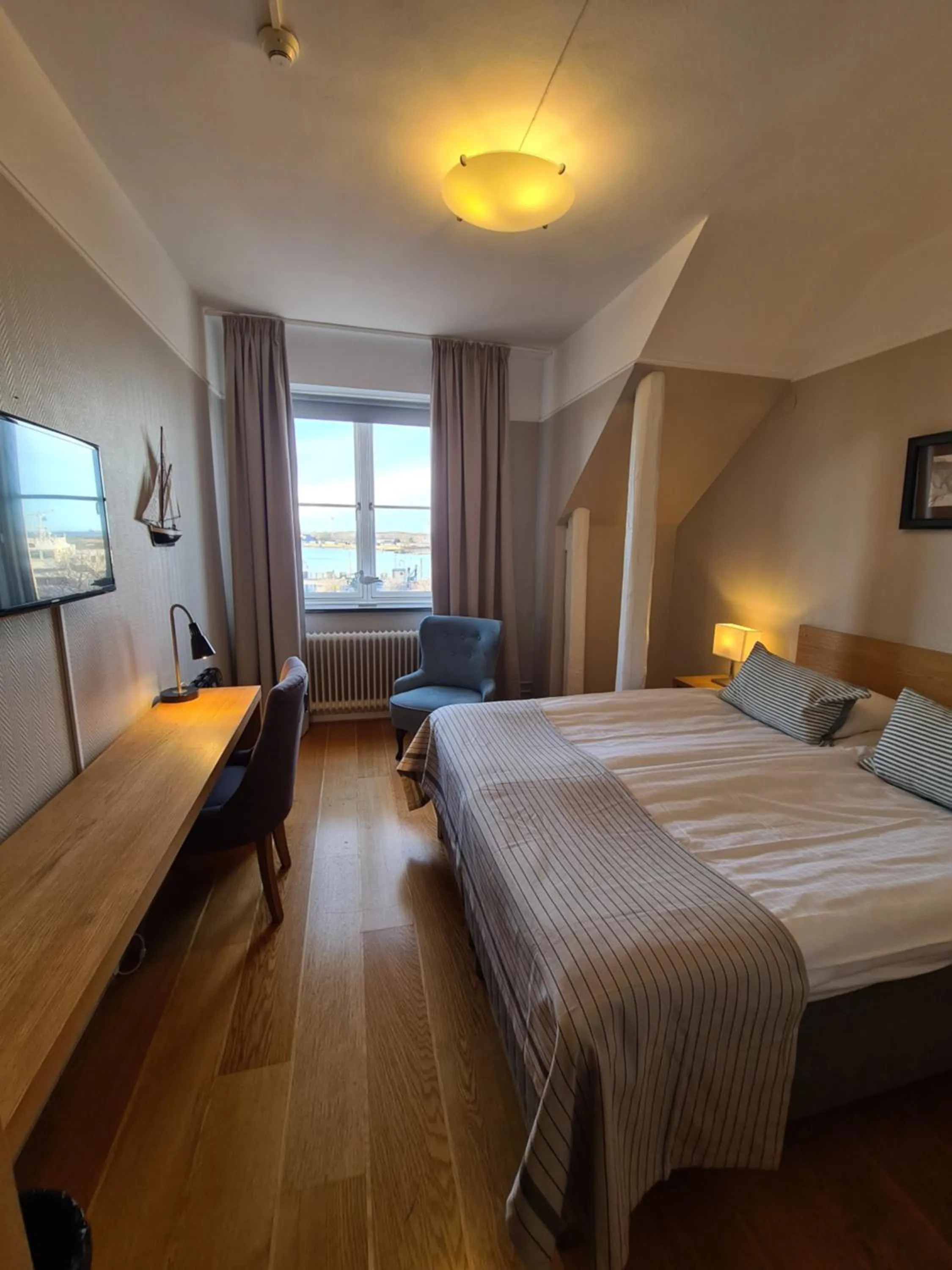 Bed in Hamnhotellet Kronan