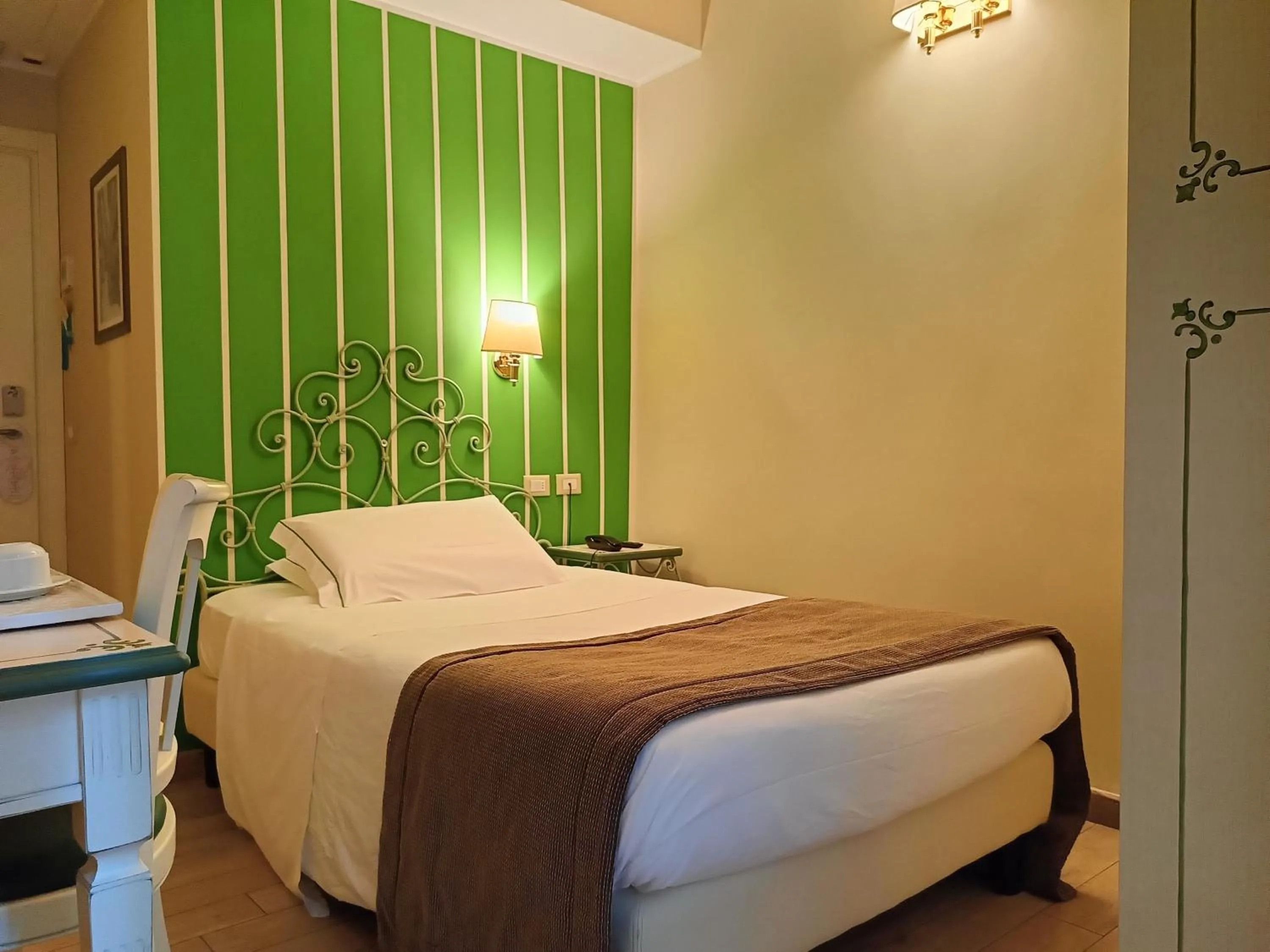 Bedroom, Bed in Hotel Borgo Antico