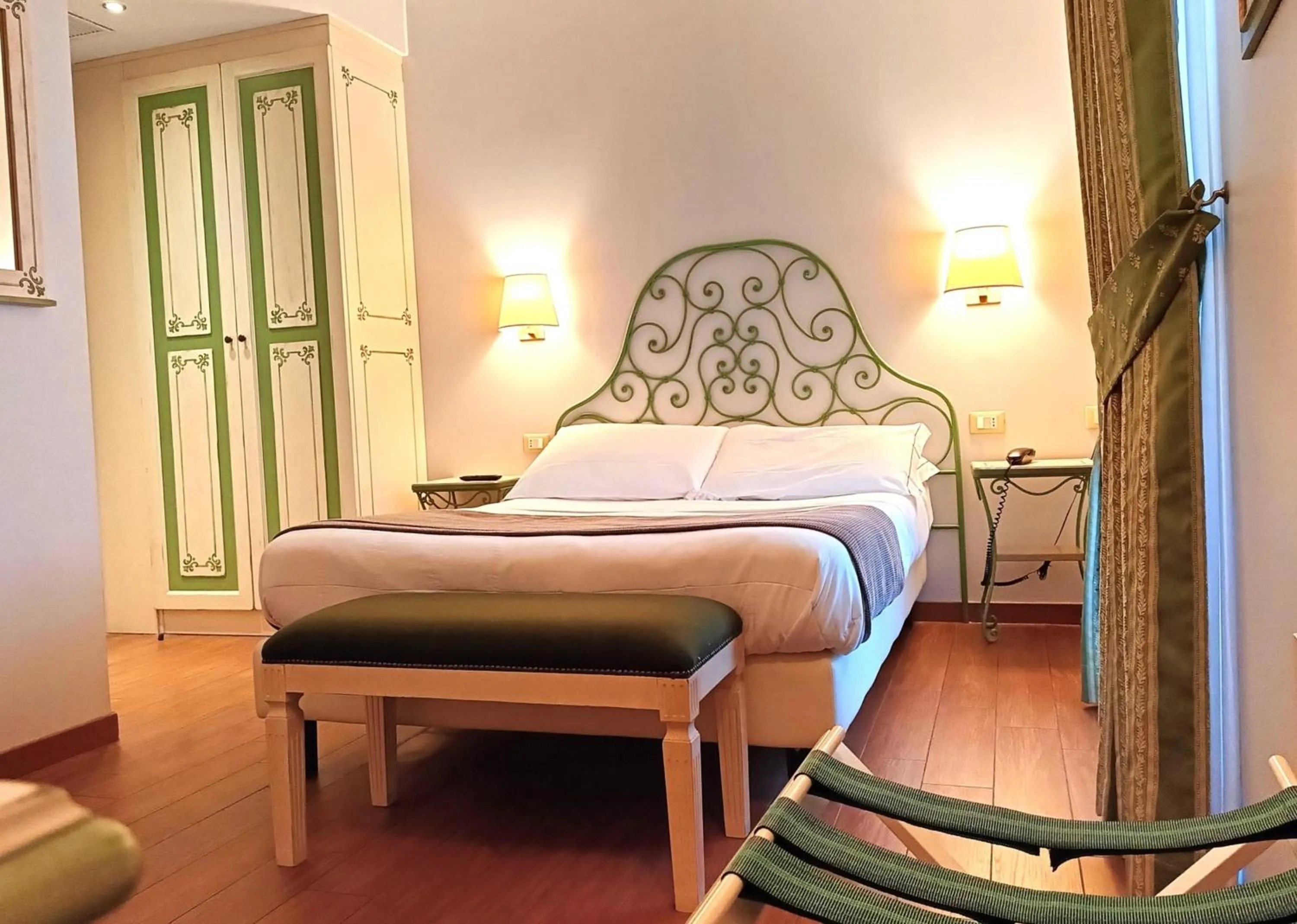 Bedroom, Bed in Hotel Borgo Antico