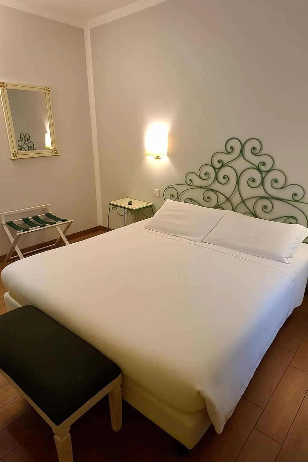 Bedroom, Bed in Hotel Borgo Antico