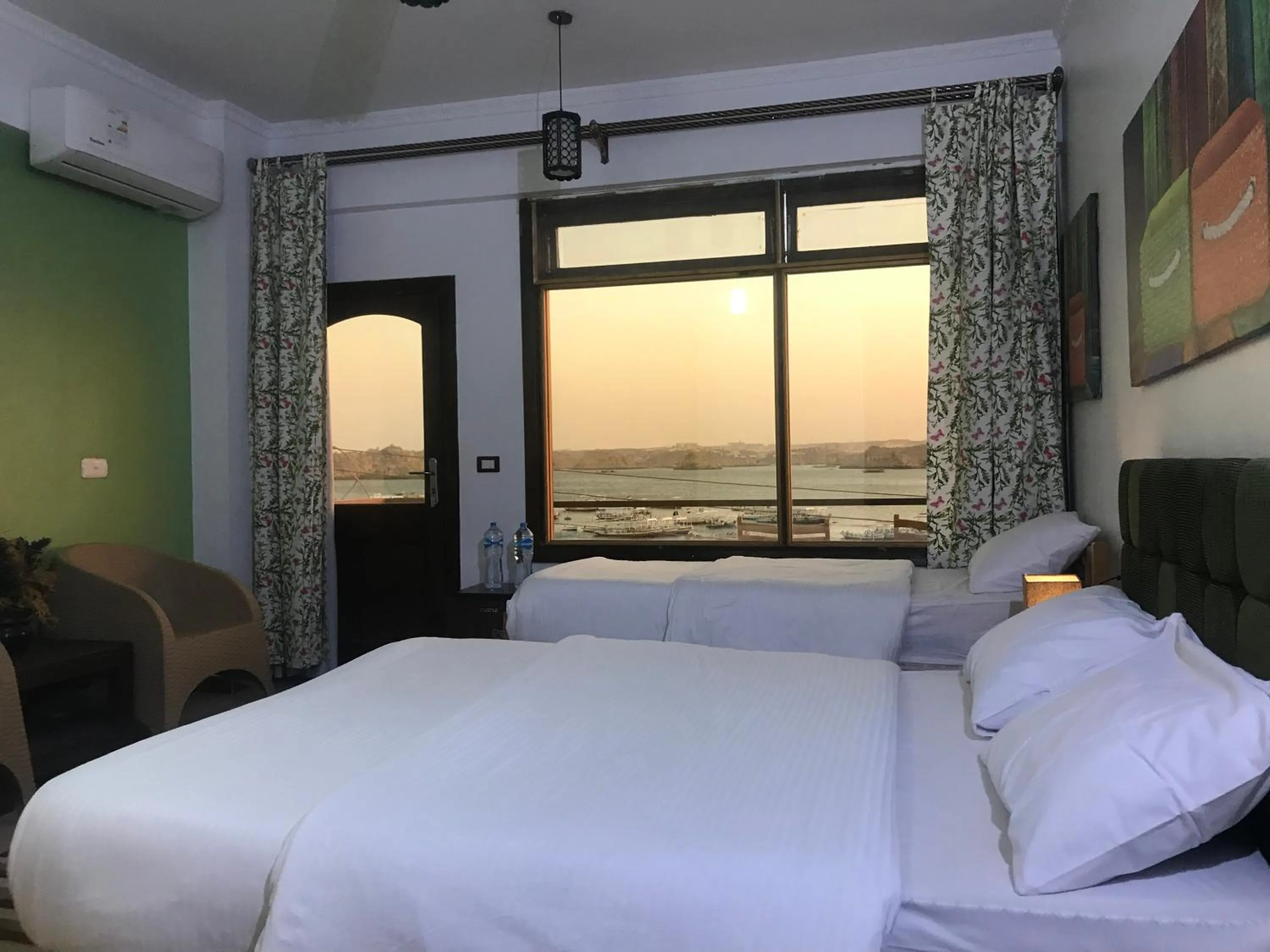 Bedroom, Bed in Villa Misk