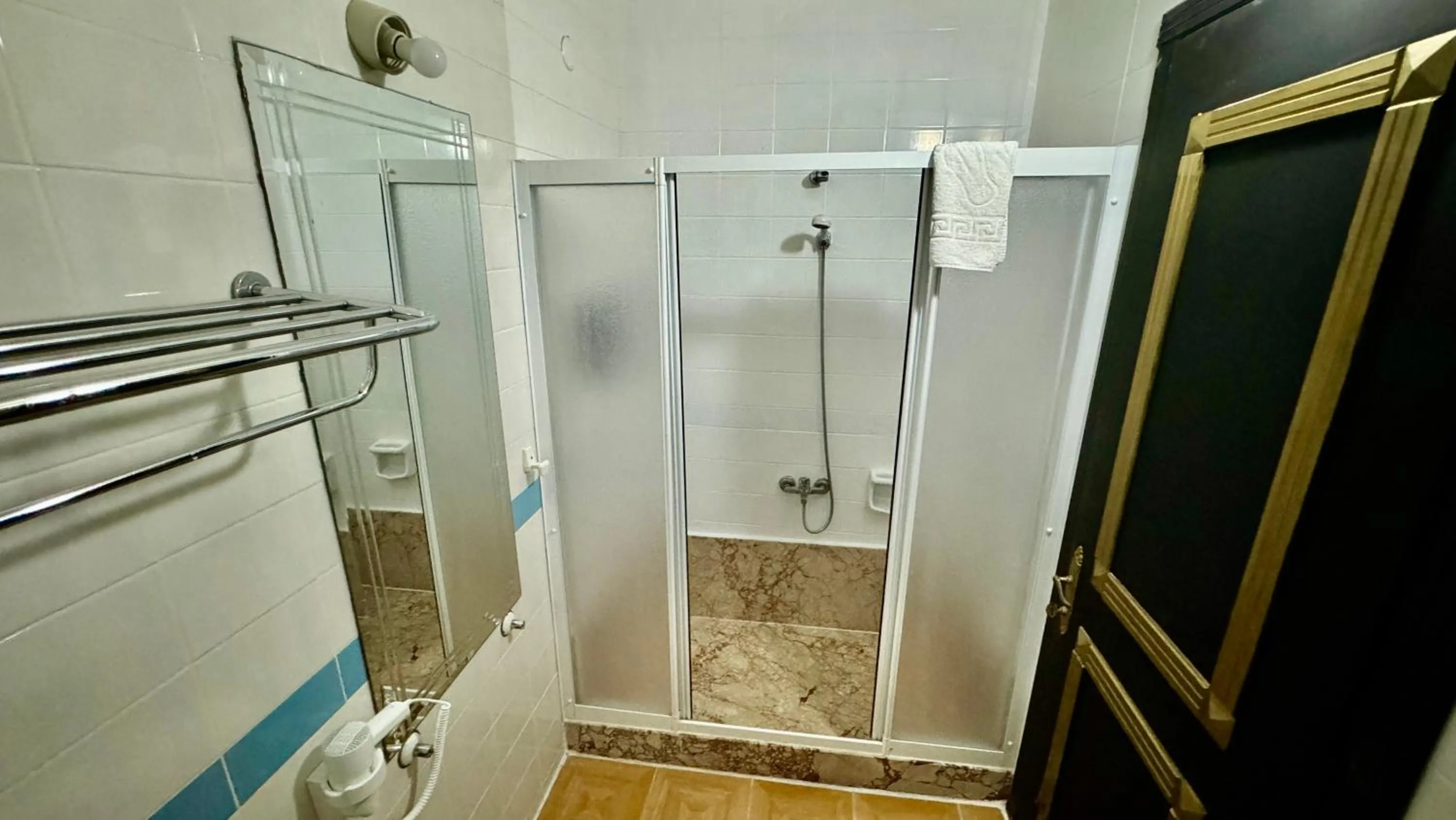 Shower in EPHESUS CENTRUM